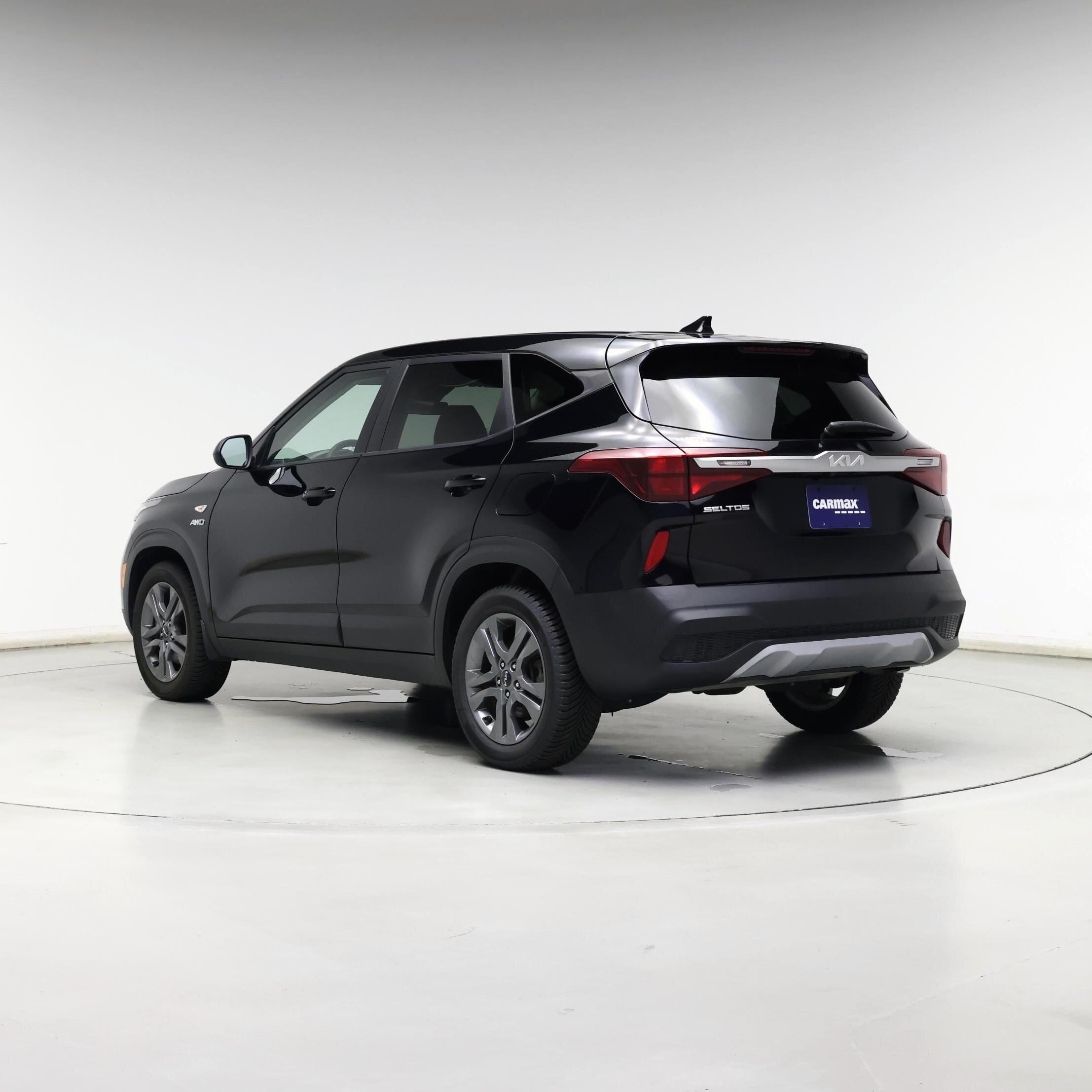 Thumbnail: 2022 Kia Seltos - 2
