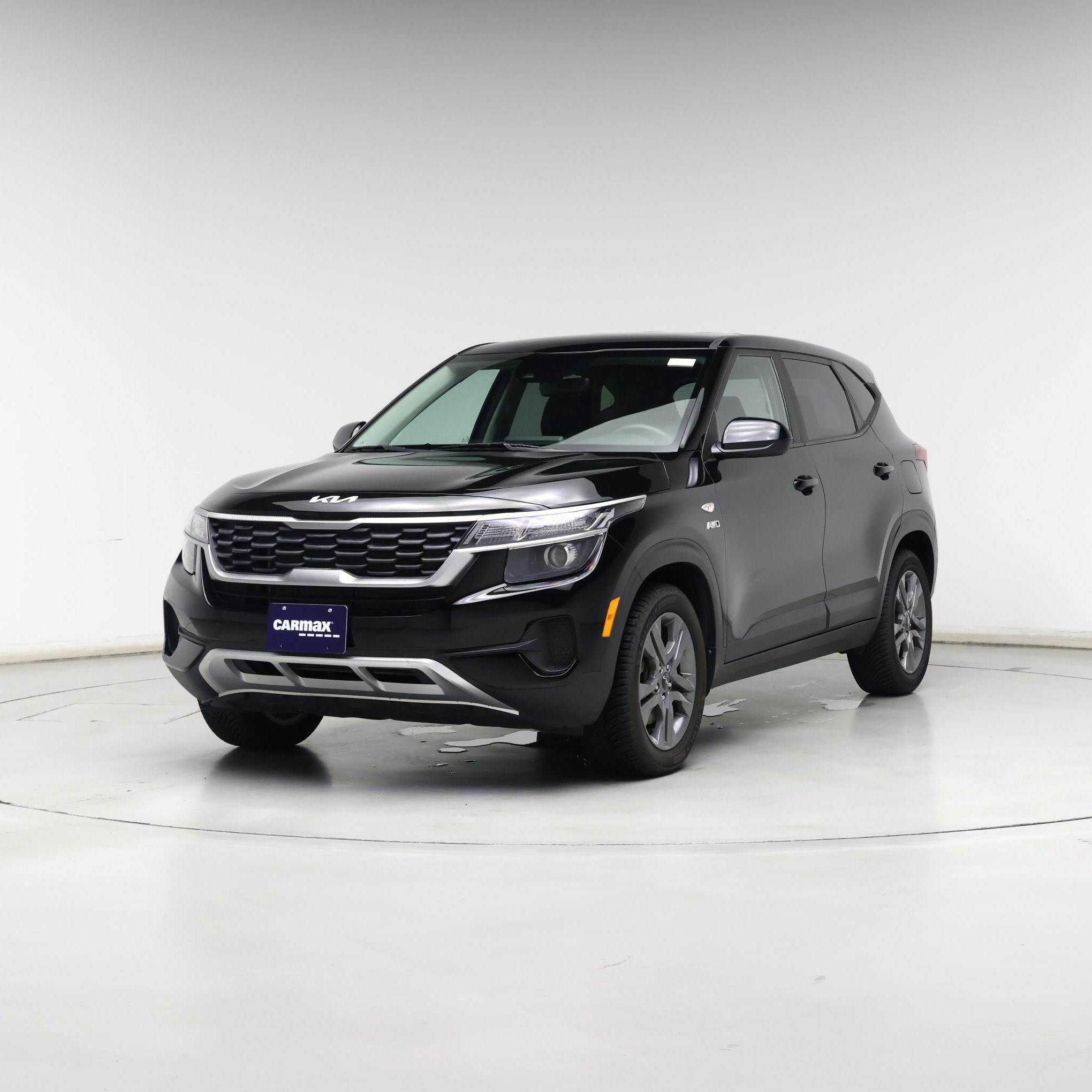 Thumbnail: 2022 Kia Seltos - 4