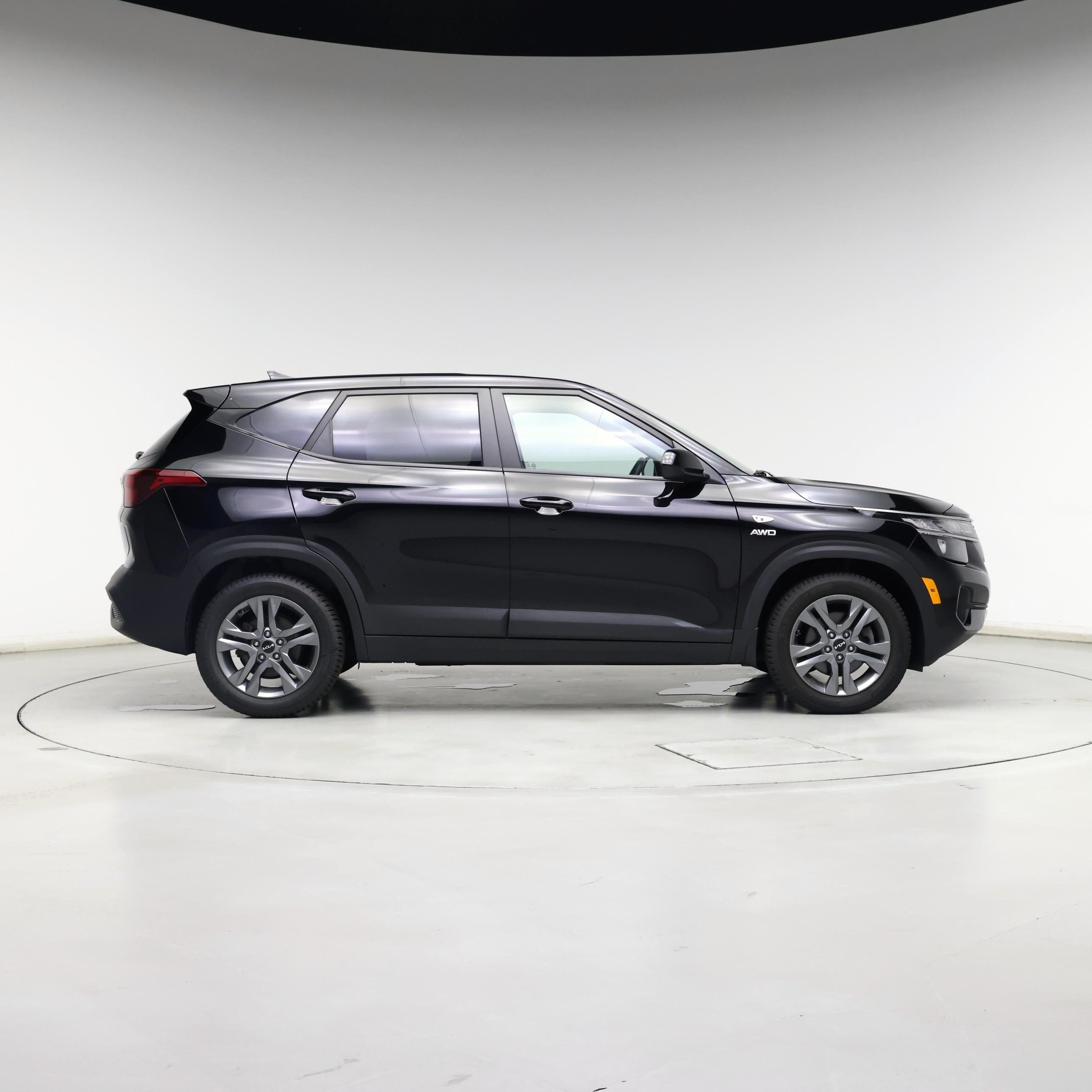 Thumbnail: 2022 Kia Seltos - 7