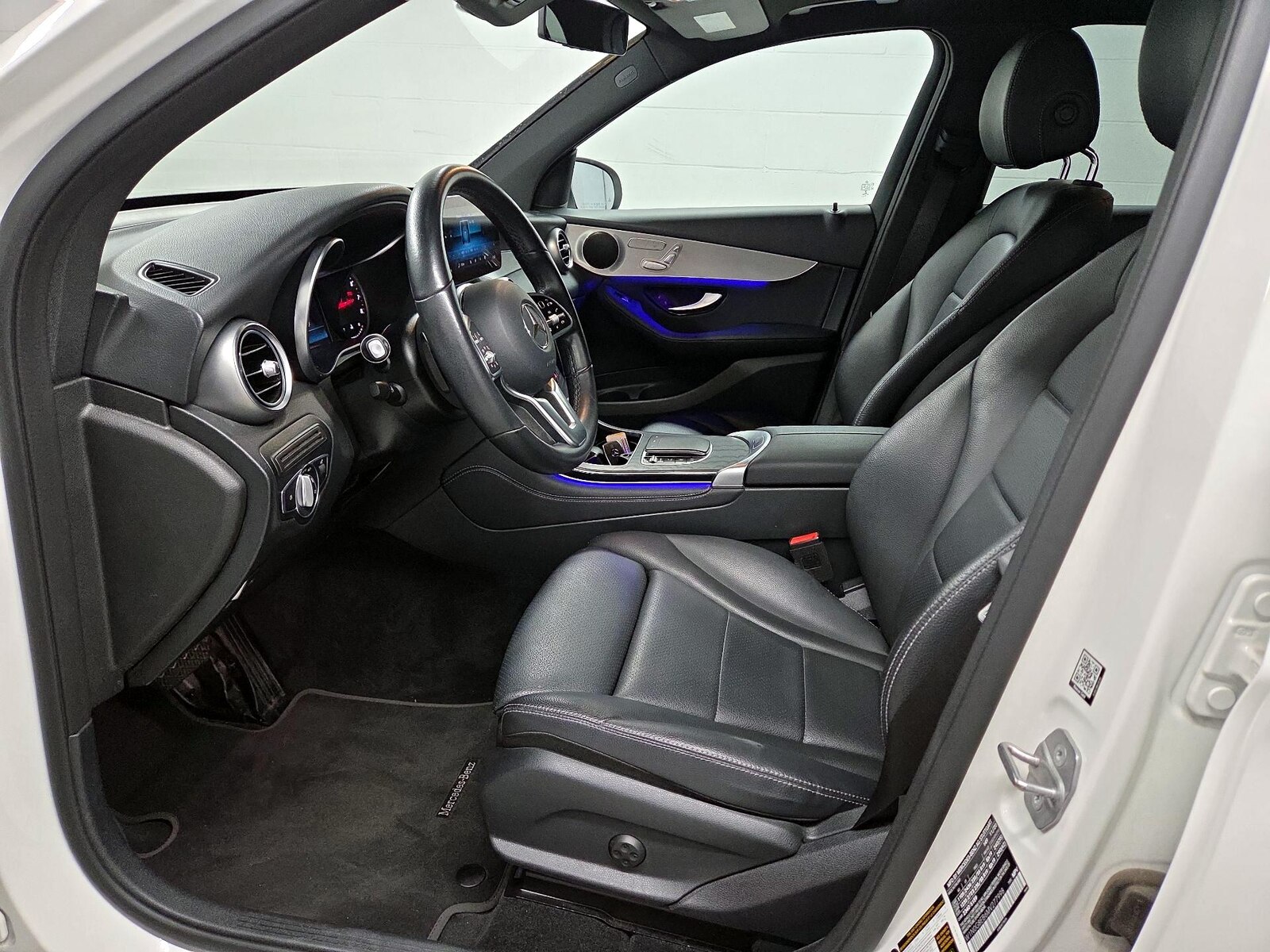 2021 Mercedes-Benz GLC GLC300 - Photo 10