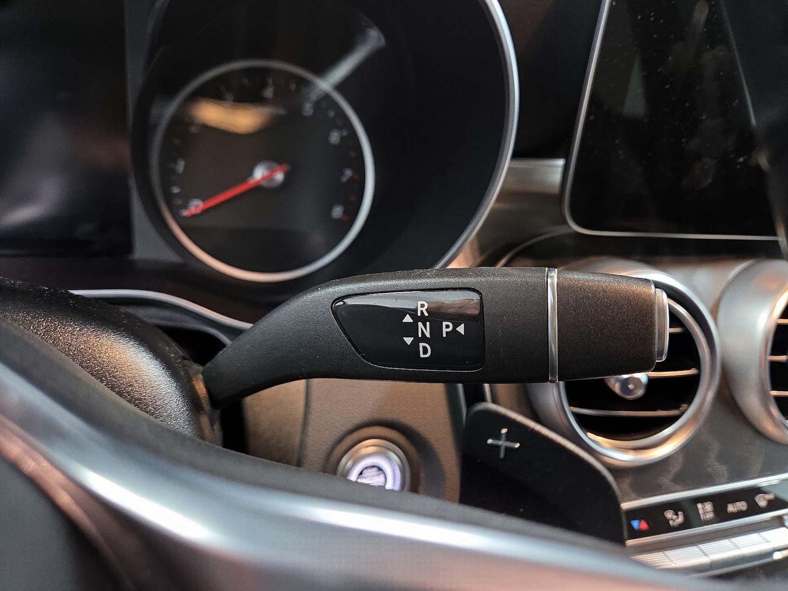 2021 Mercedes-Benz GLC GLC300 - Photo 15