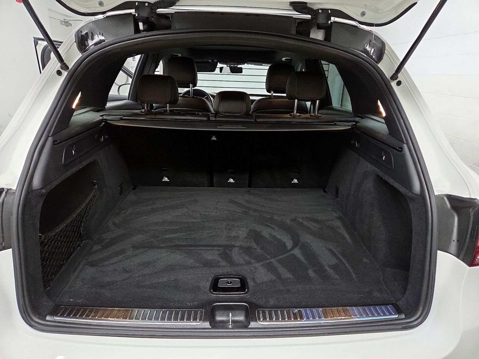 2021 Mercedes-Benz GLC GLC300 - Photo 17