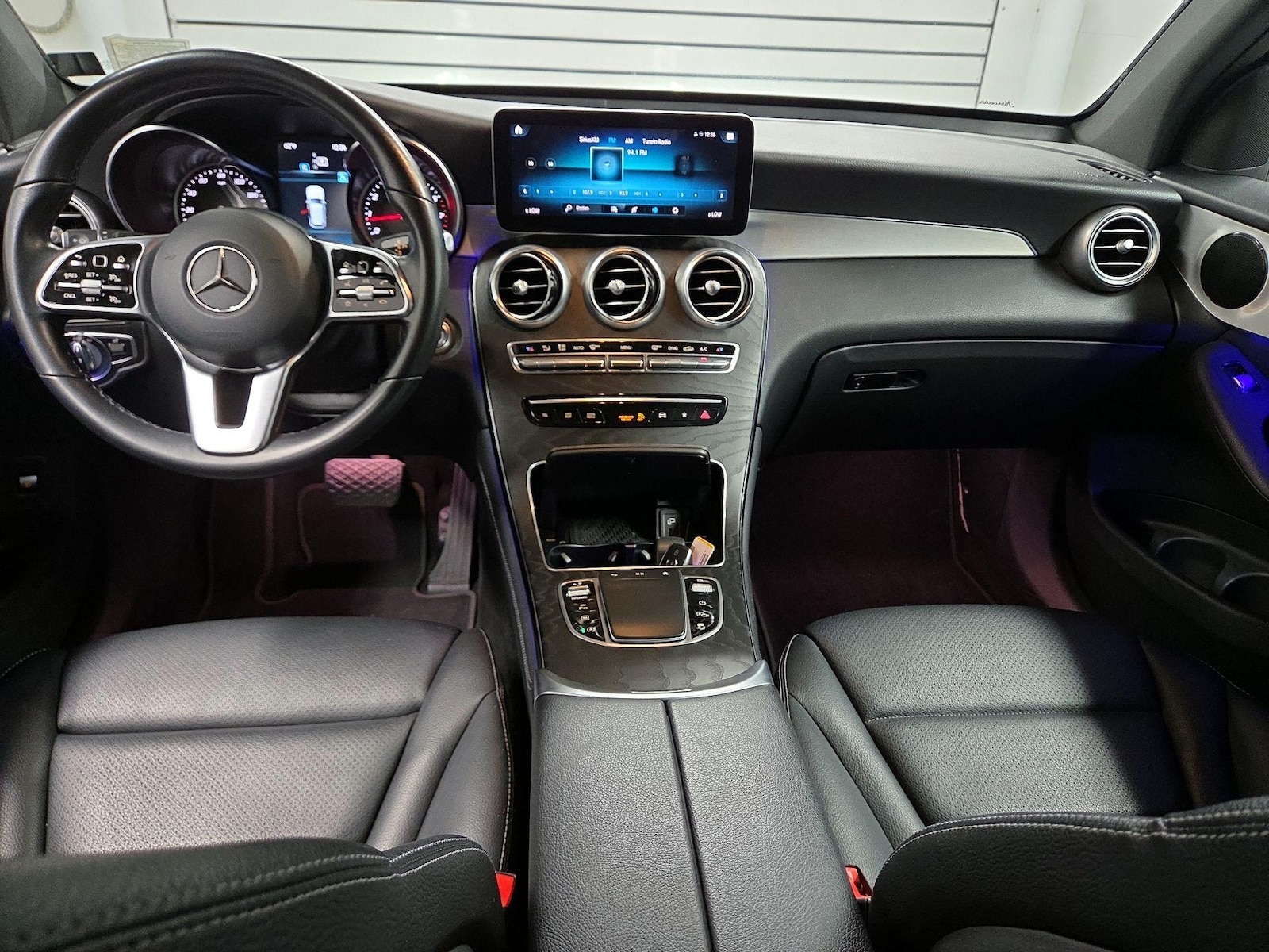 2021 Mercedes-Benz GLC GLC300 - Photo 8