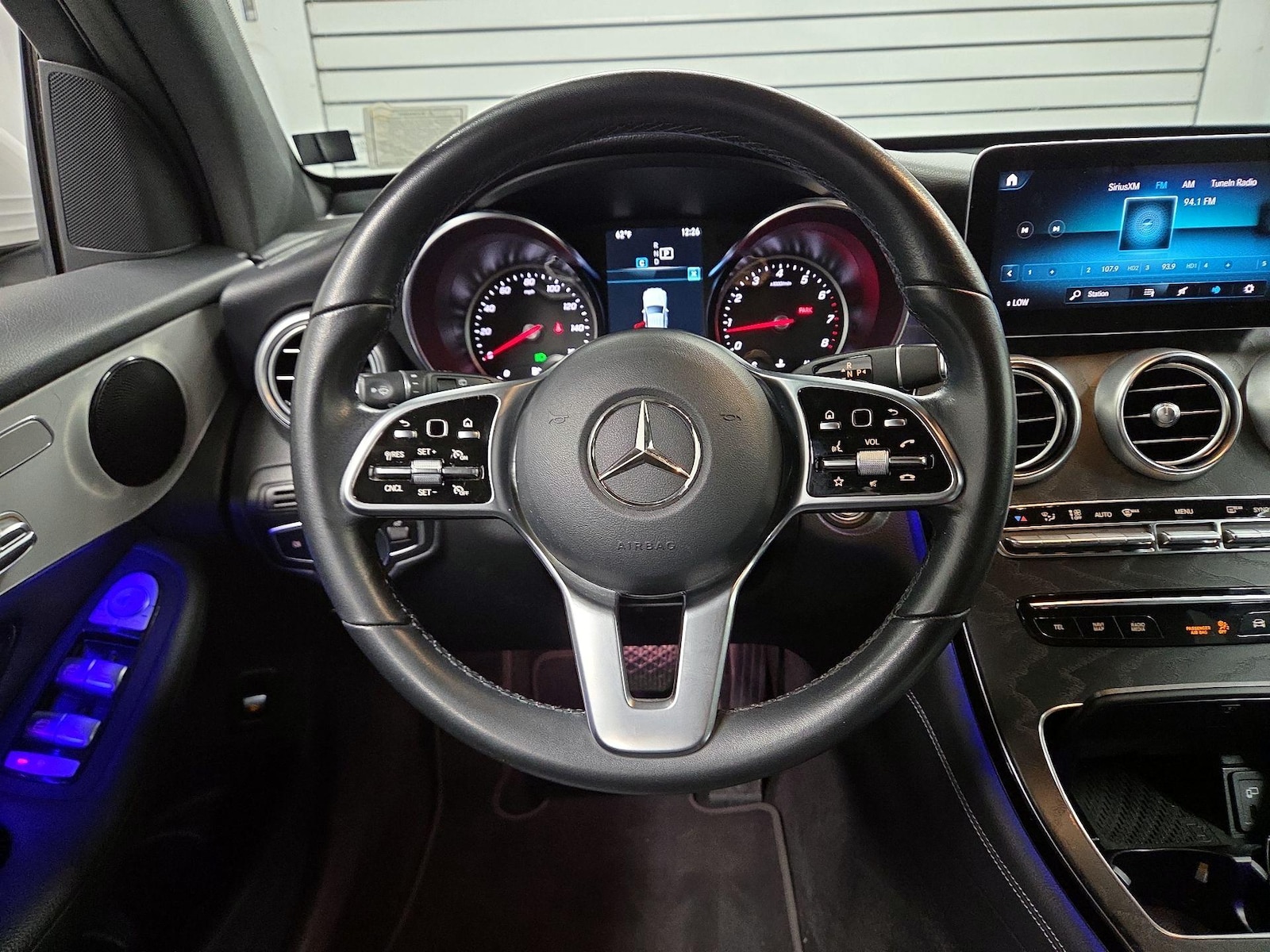 2021 Mercedes-Benz GLC GLC300 - Photo 9