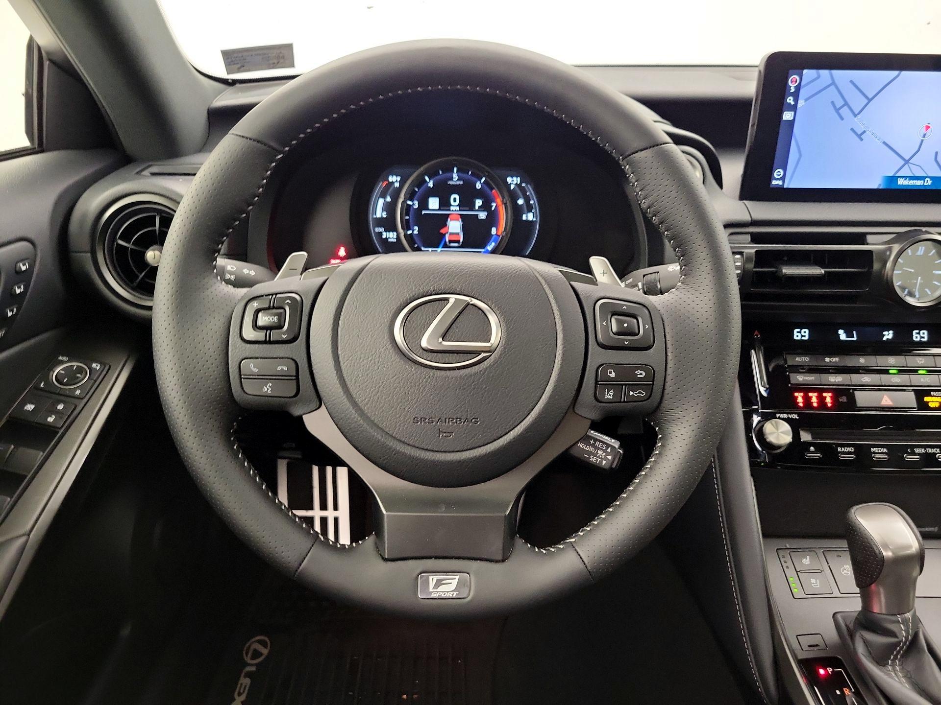 Thumbnail: 2025 Lexus IS - 10