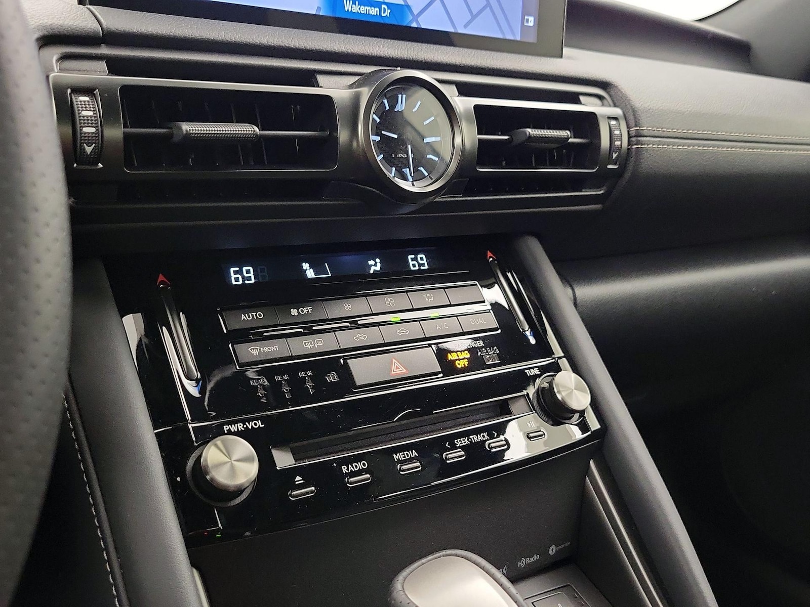 2025 Lexus IS 350 F SPORT - Photo 18