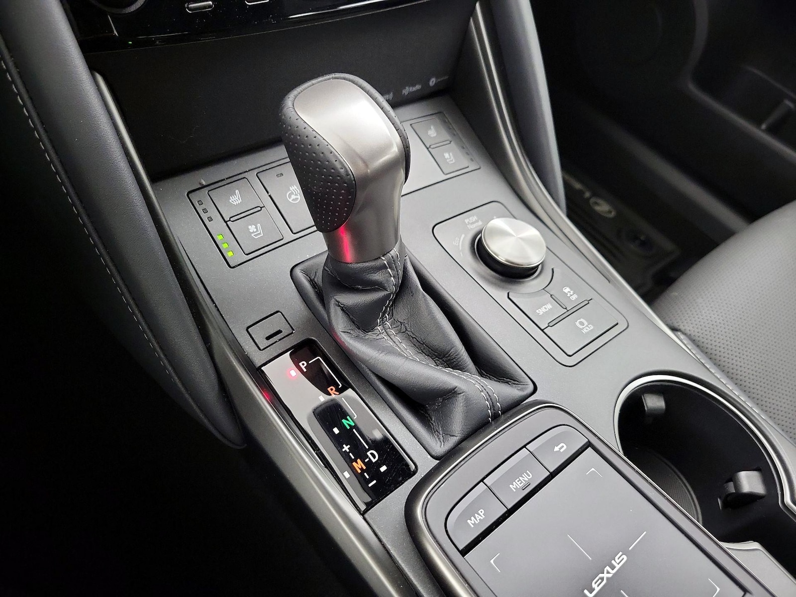 2025 Lexus IS 350 F SPORT - Photo 19