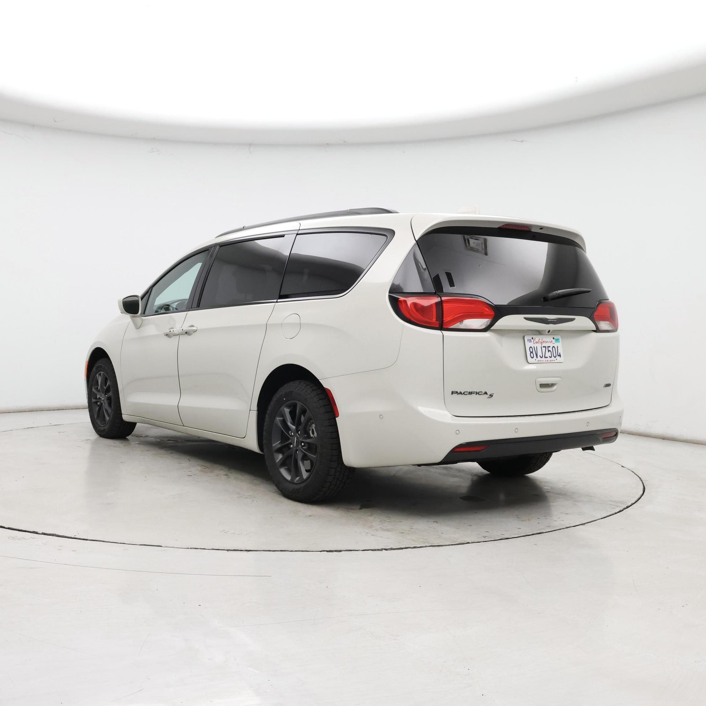 Thumbnail: 2020 Chrysler Pacifica - 2