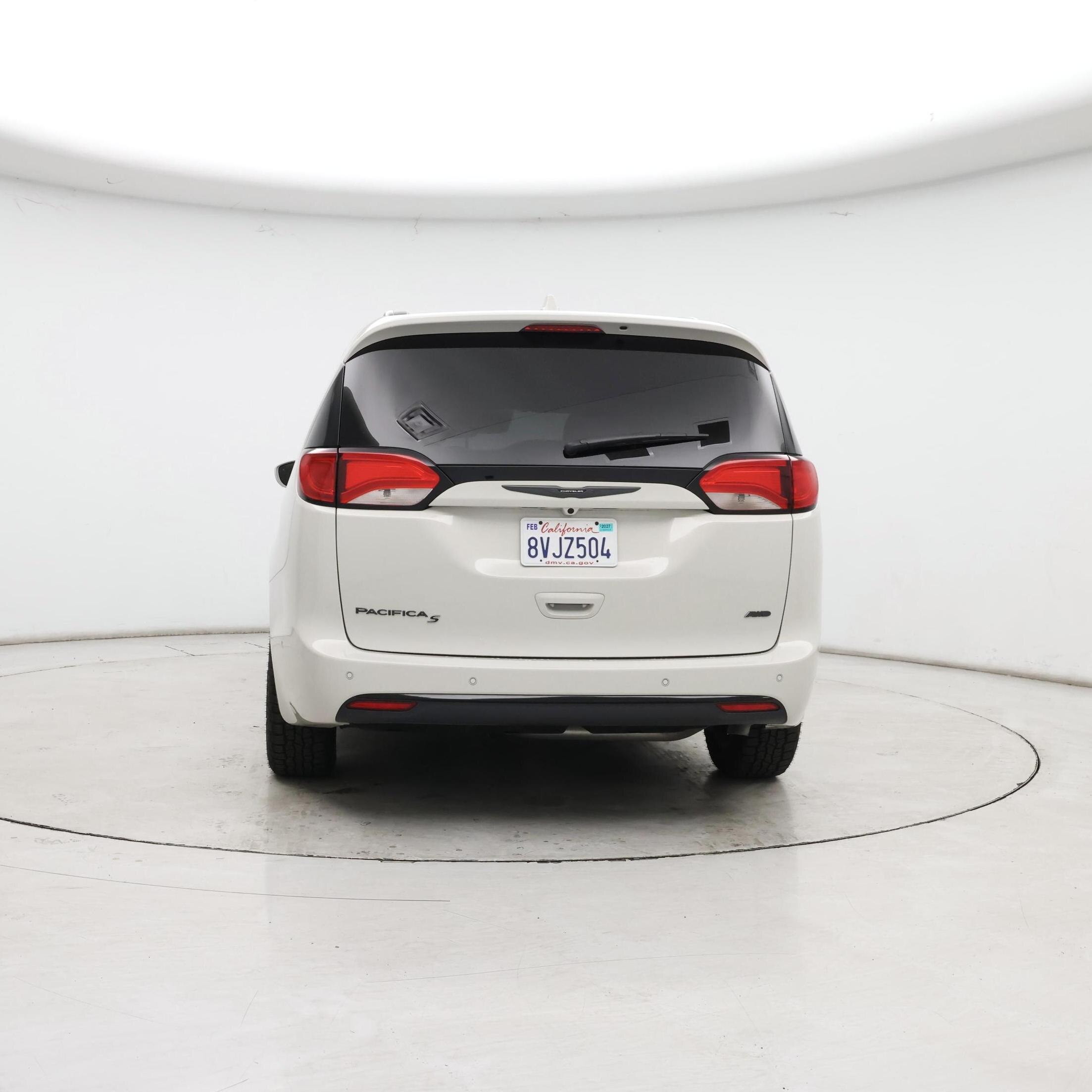 Thumbnail: 2020 Chrysler Pacifica - 6