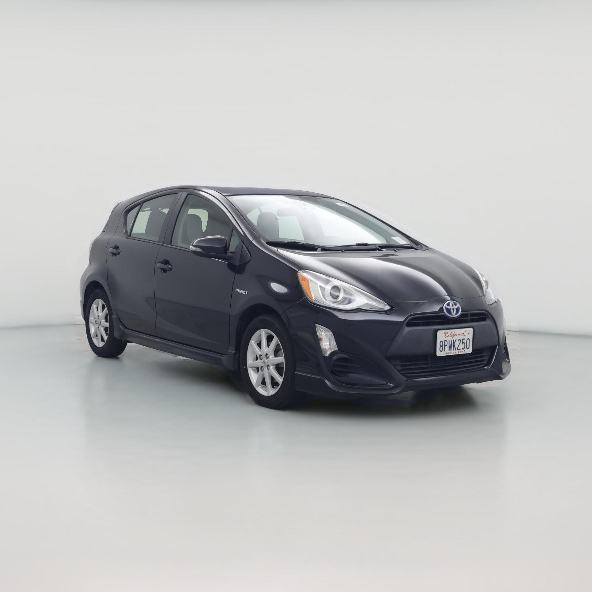 Thumbnail: 2017 Toyota Prius c - 1