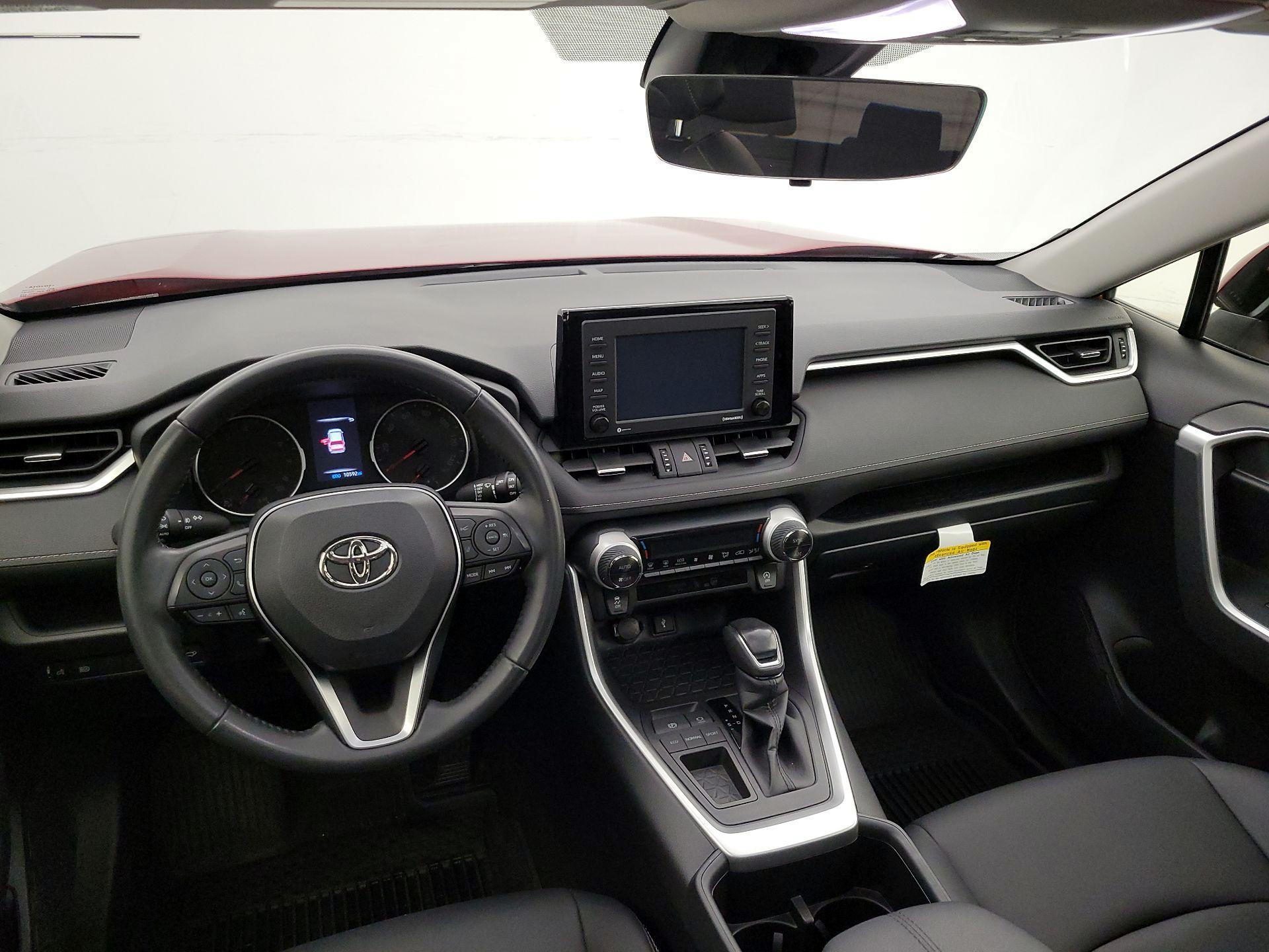 Thumbnail: 2022 Toyota RAV4 - 9