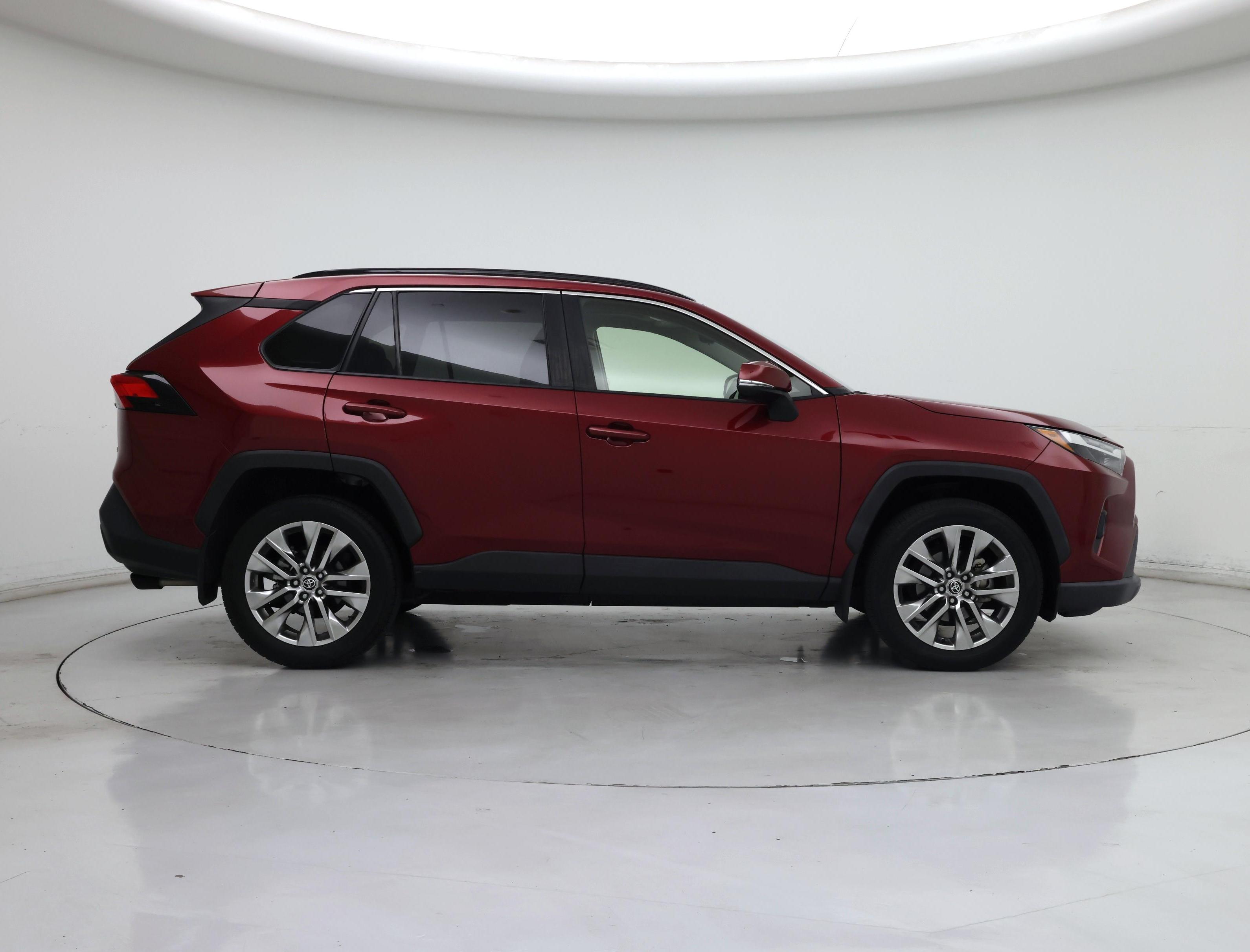 Thumbnail: 2022 Toyota RAV4 - 7