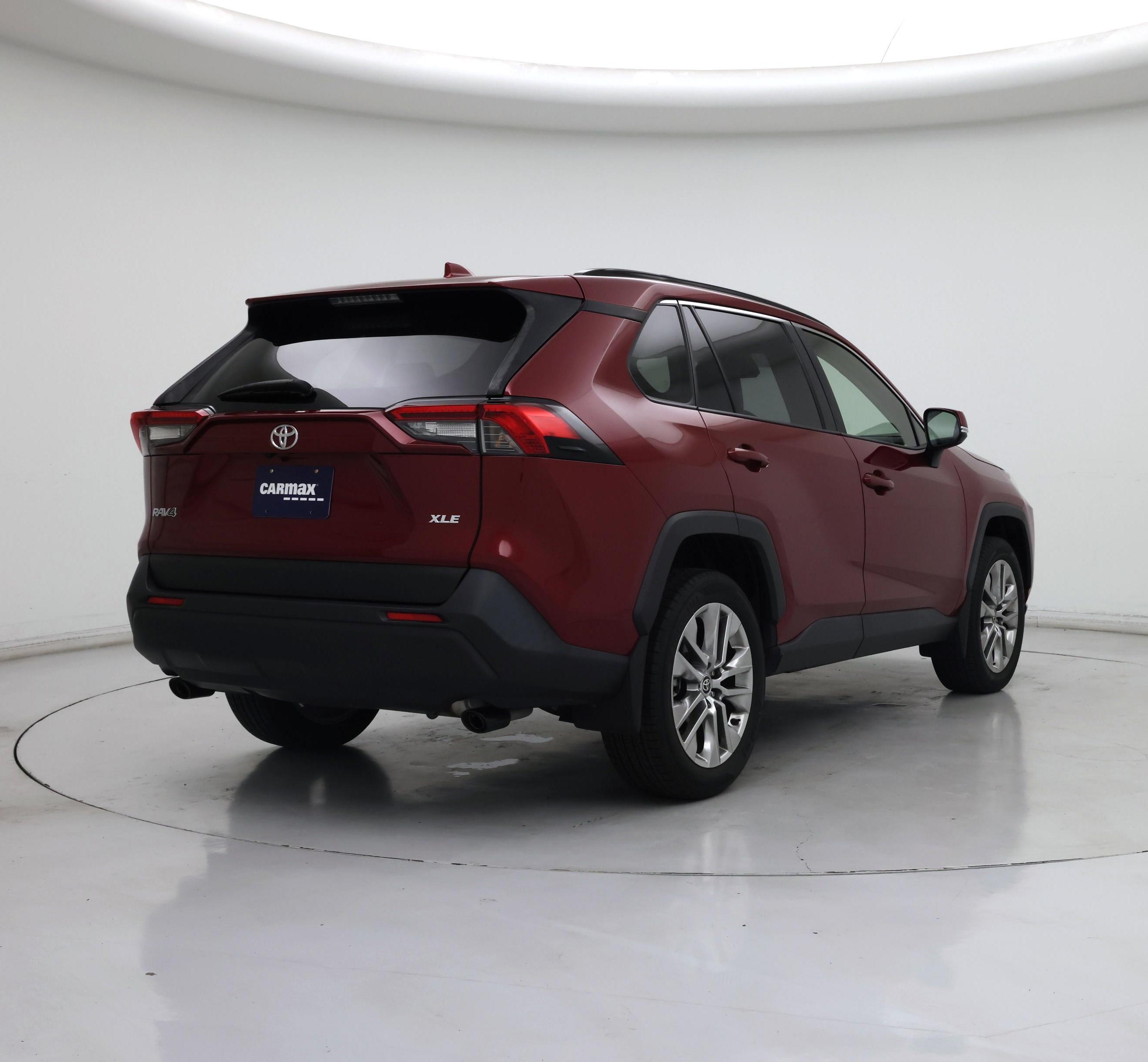 Thumbnail: 2022 Toyota RAV4 - 8
