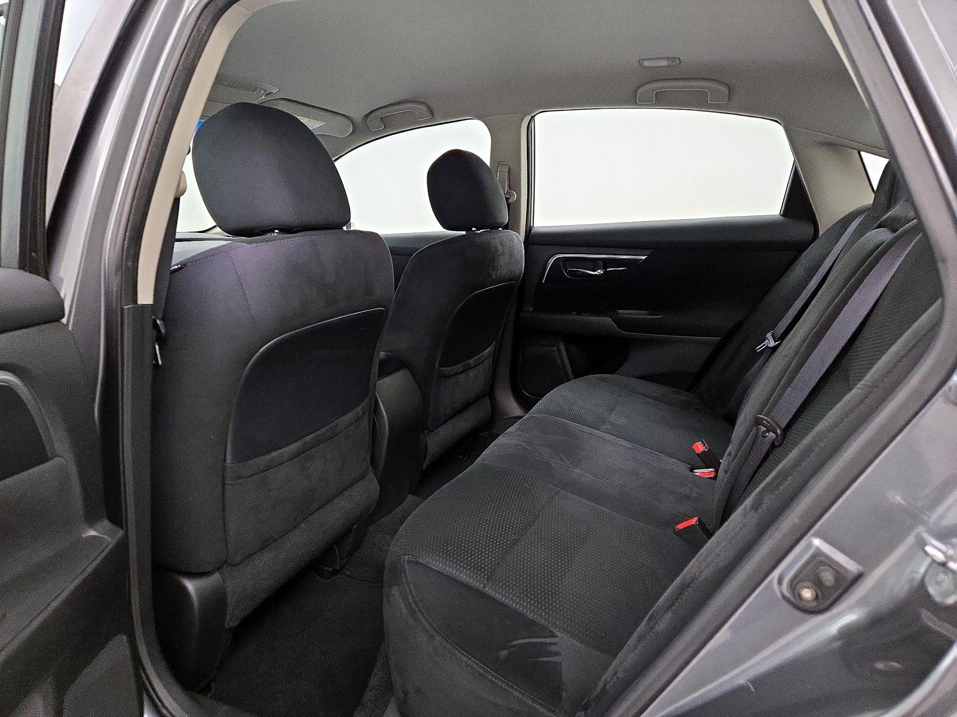 Thumbnail: 2014 Nissan Altima - 19