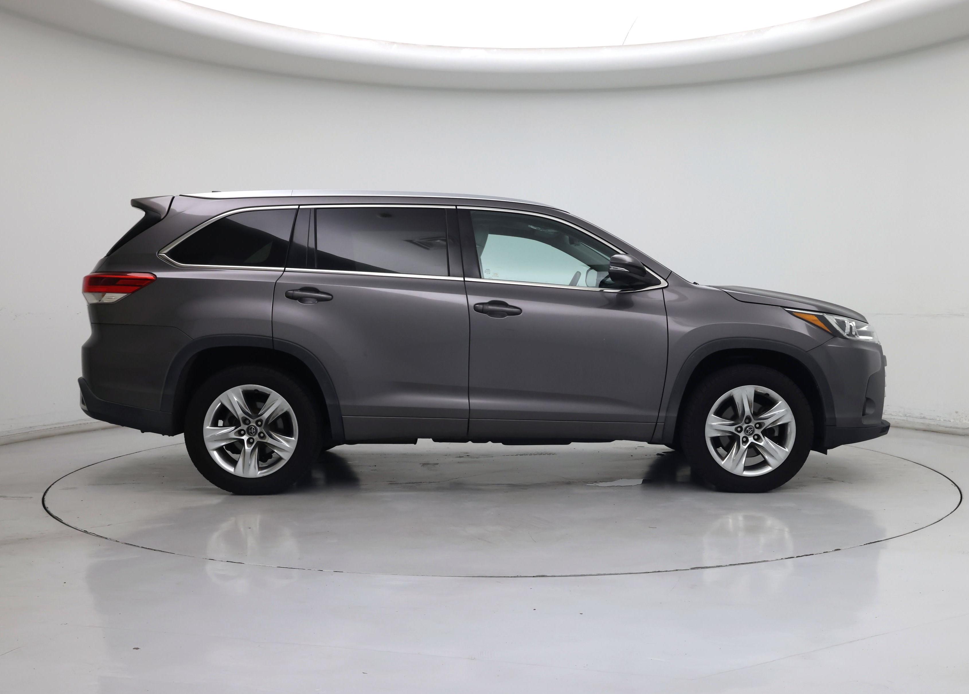 Thumbnail: 2018 Toyota Highlander - 7