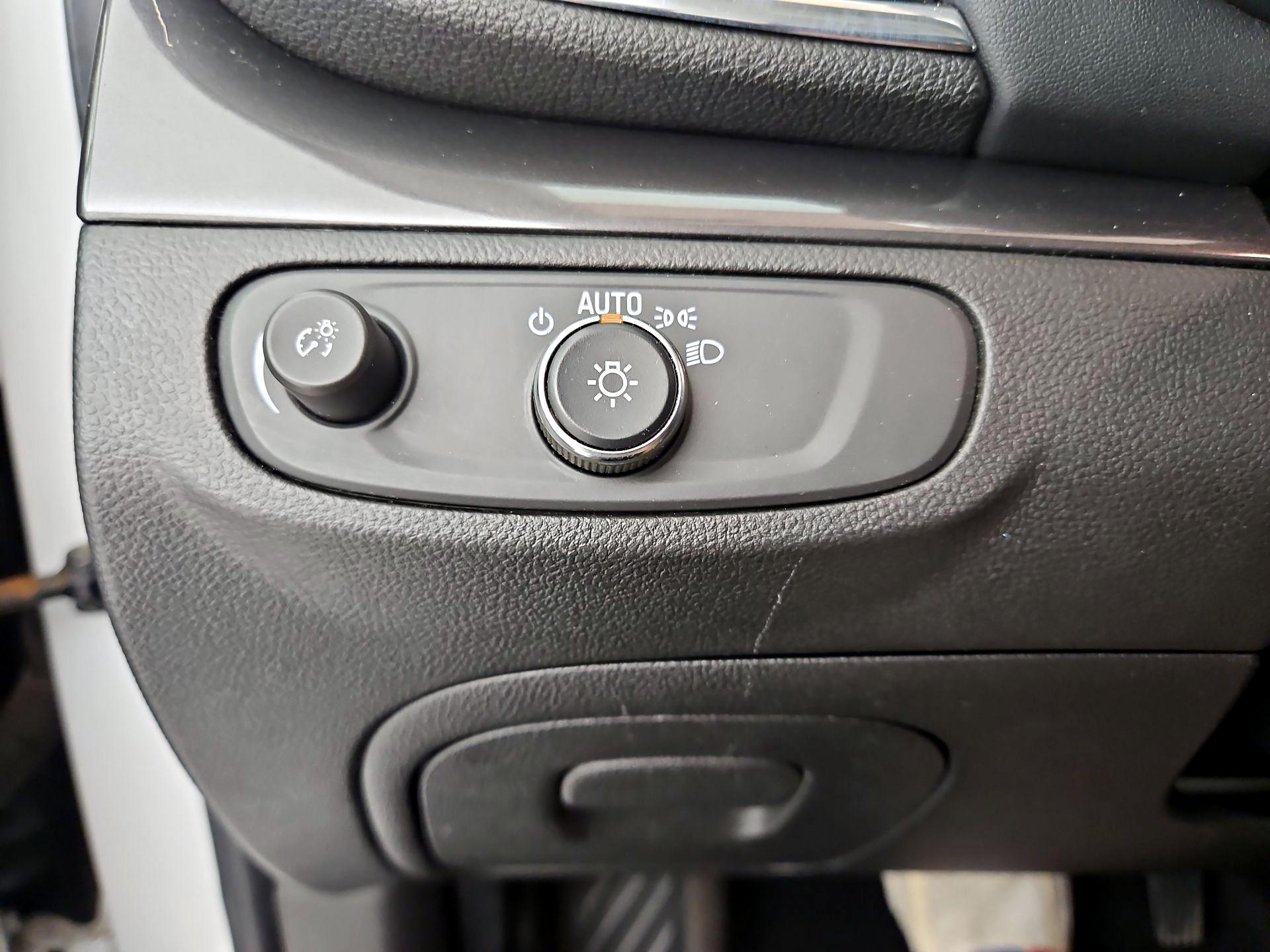 Thumbnail: 2018 Buick Encore - 13
