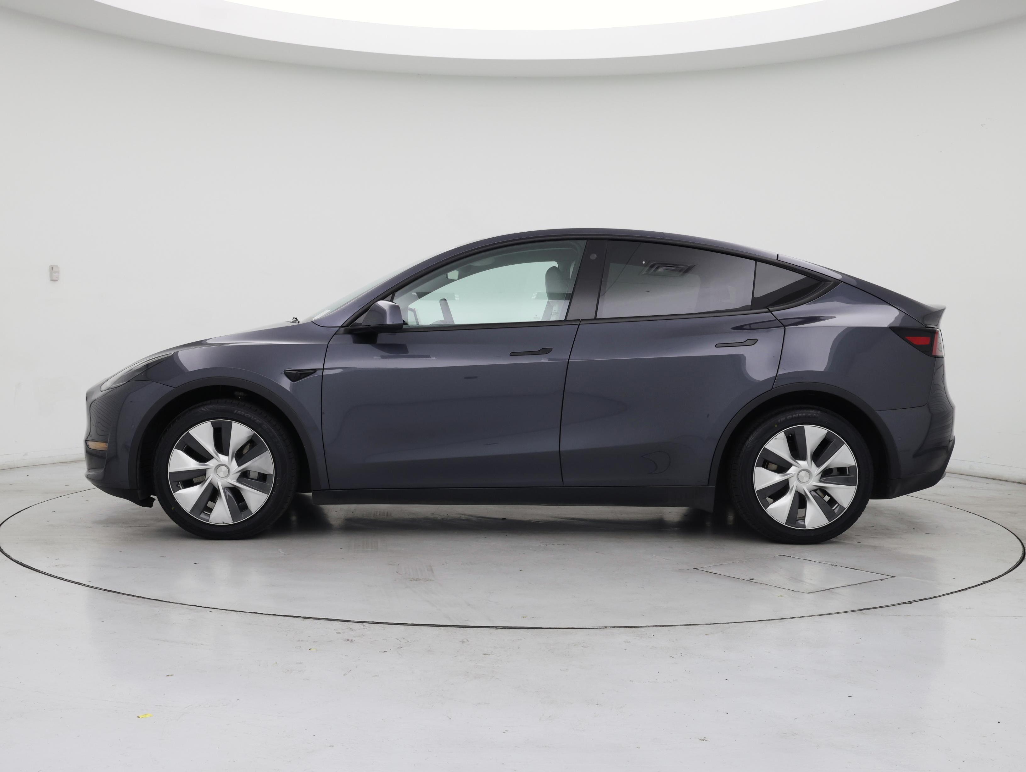 Thumbnail: 2022 Tesla Model Y - 3