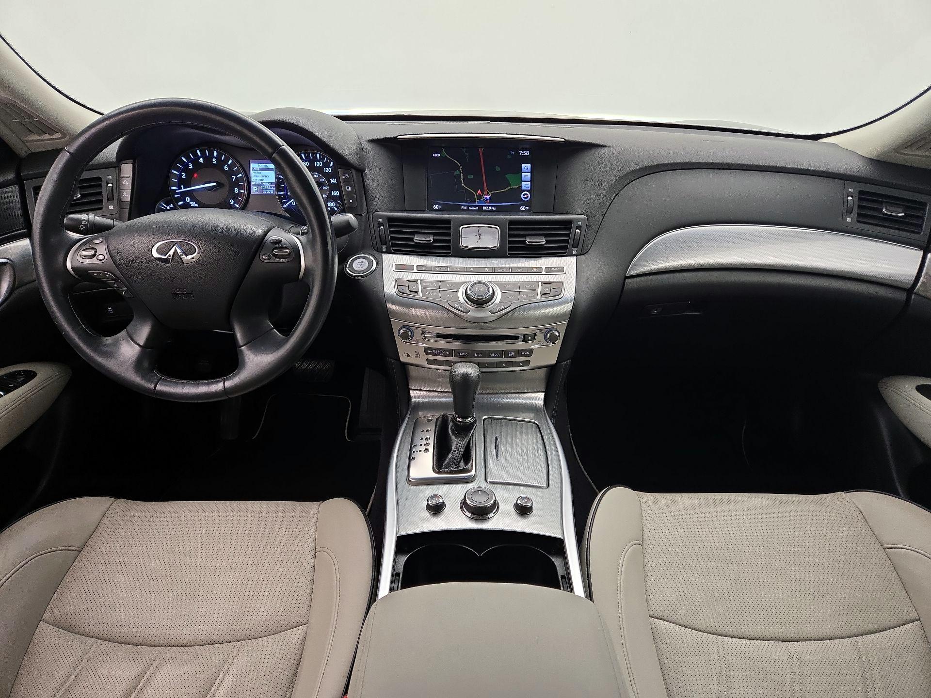 Thumbnail: 2018 INFINITI Q70 - 9