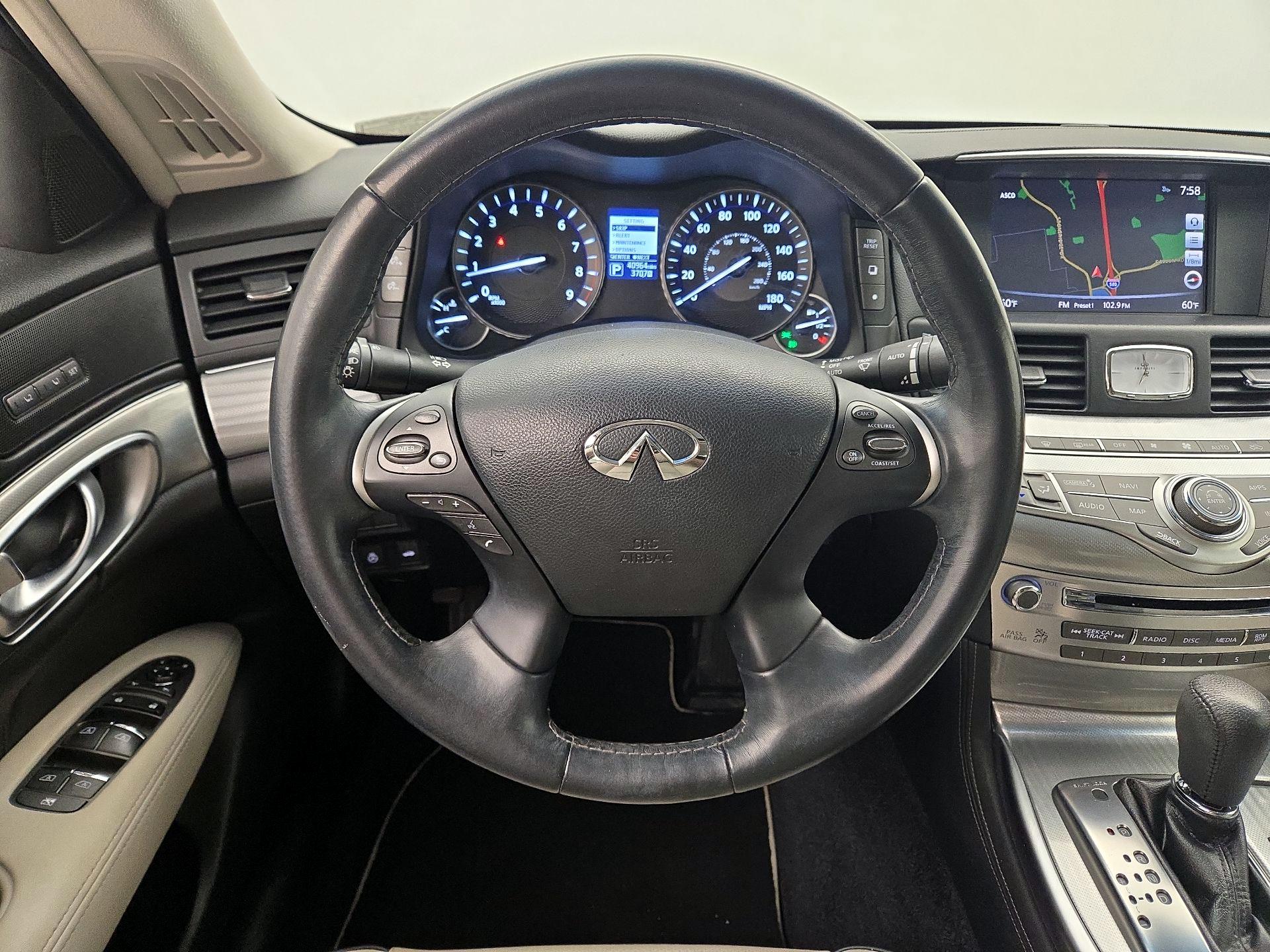 Thumbnail: 2018 INFINITI Q70 - 10