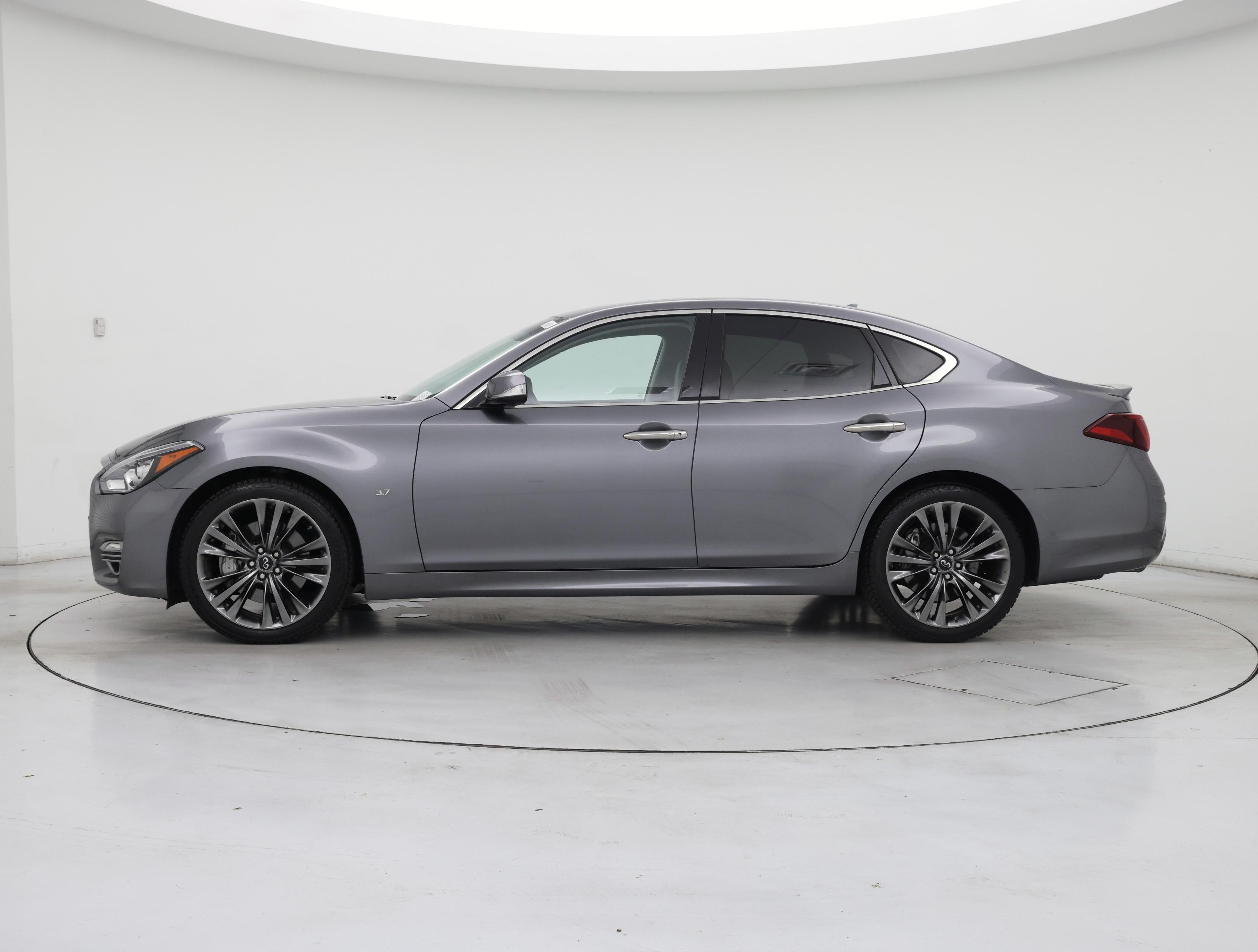 Thumbnail: 2018 INFINITI Q70 - 3