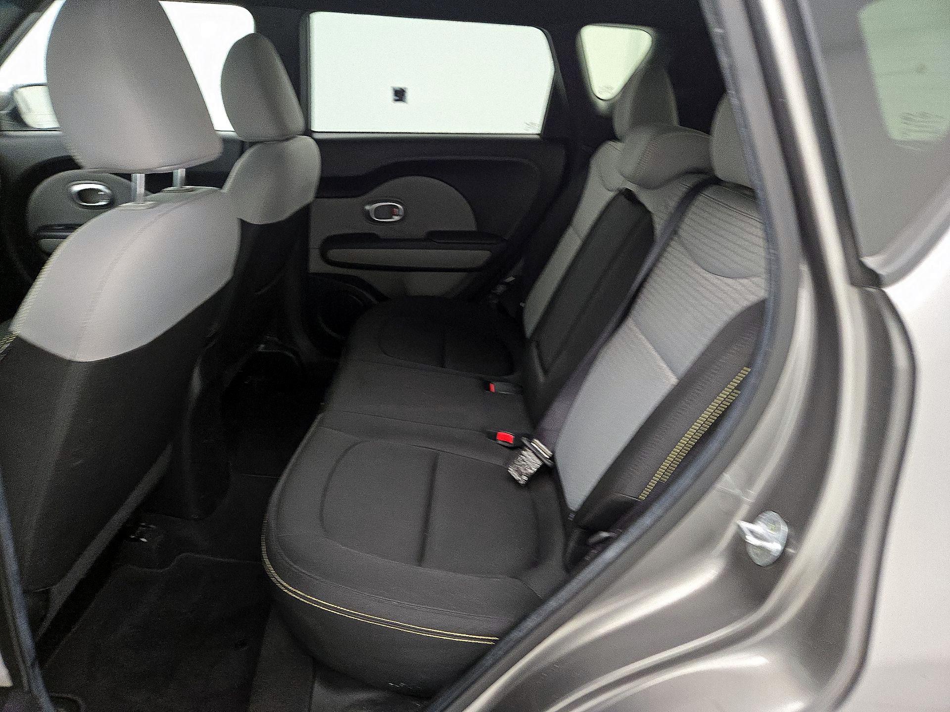 Thumbnail: 2015 Kia Soul - 19