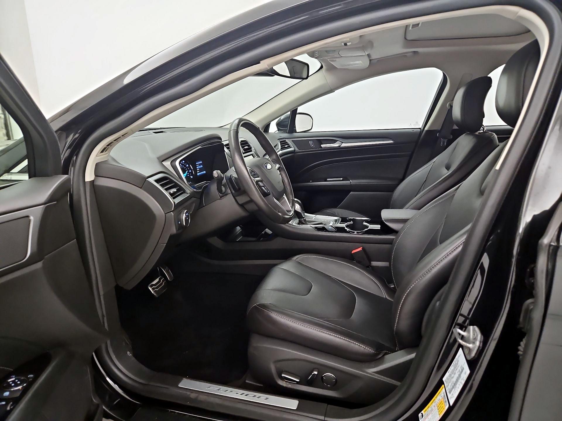 Thumbnail: 2014 Ford Fusion - 11