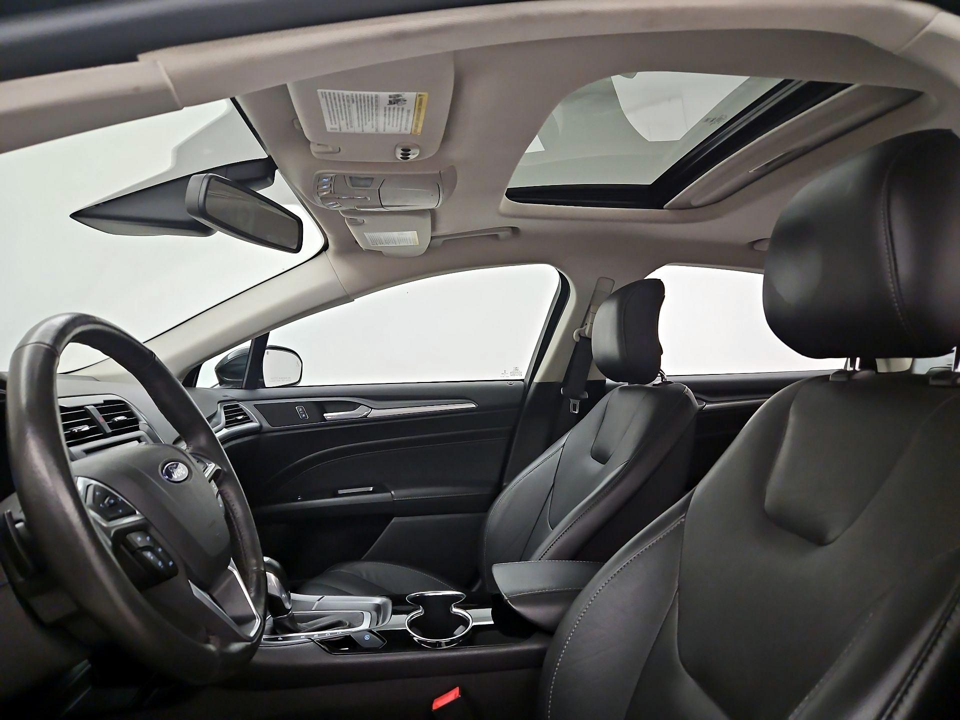 Thumbnail: 2014 Ford Fusion - 17