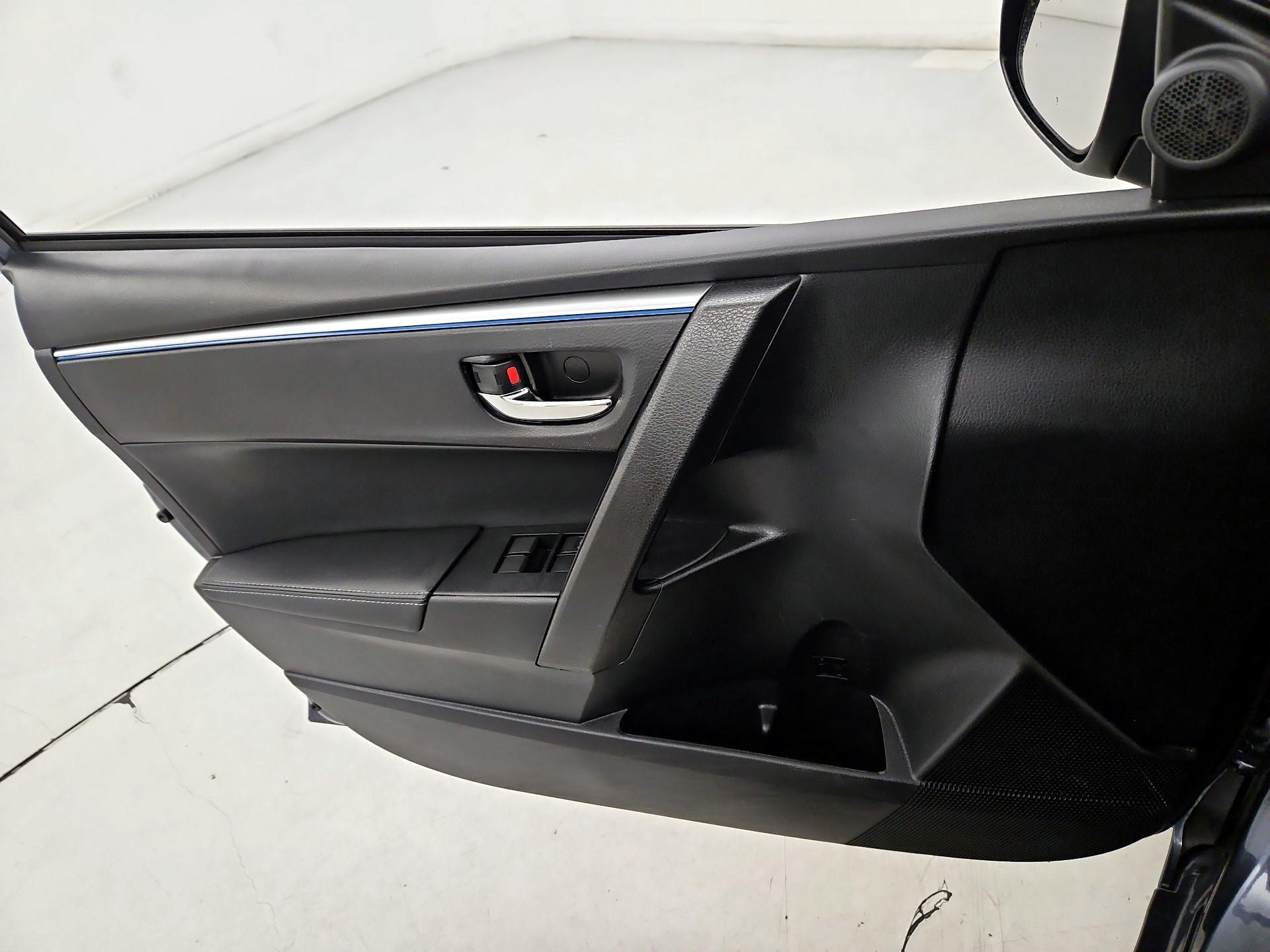 Thumbnail: 2016 Toyota Corolla - 12