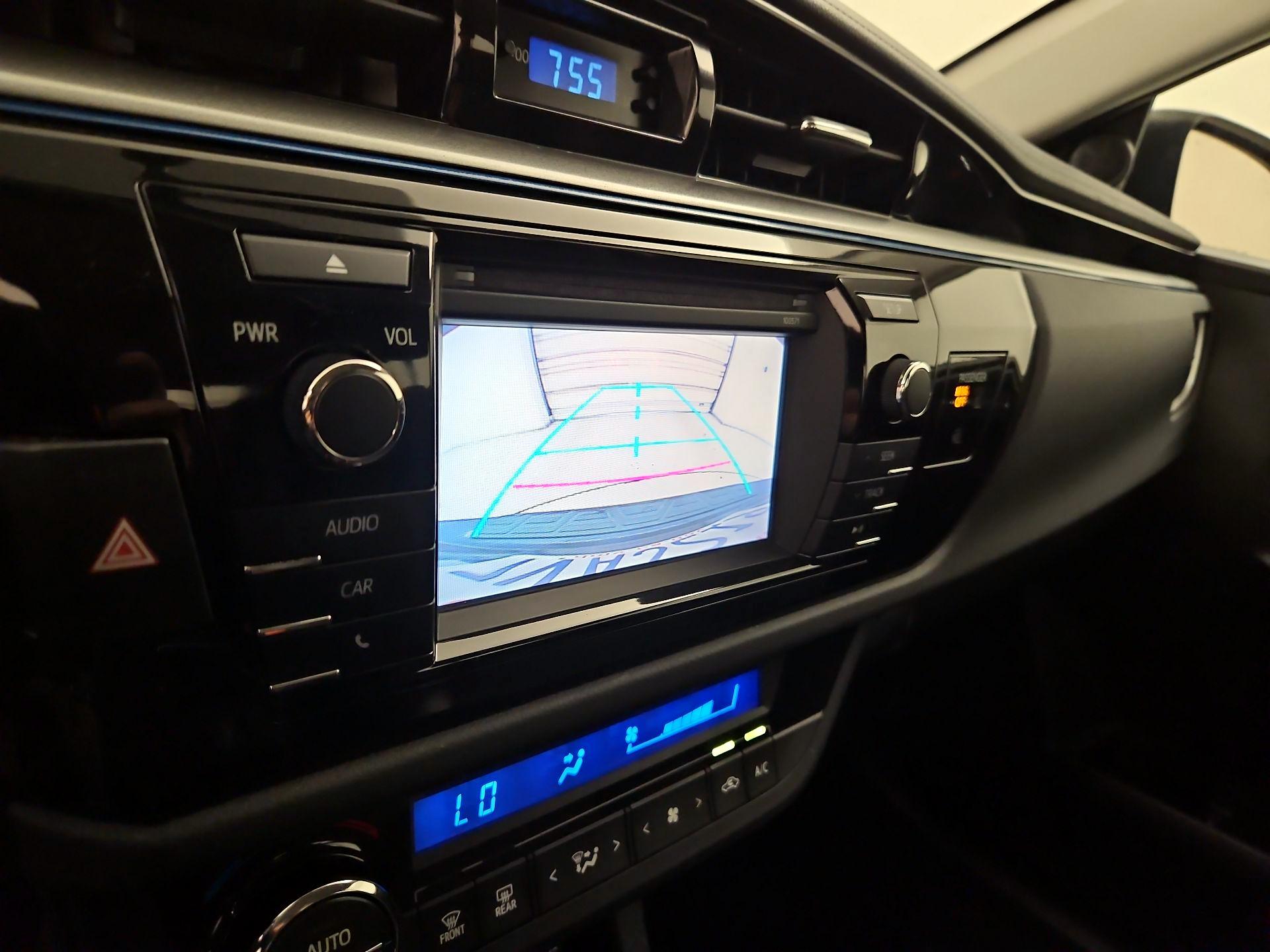 Thumbnail: 2016 Toyota Corolla - 13