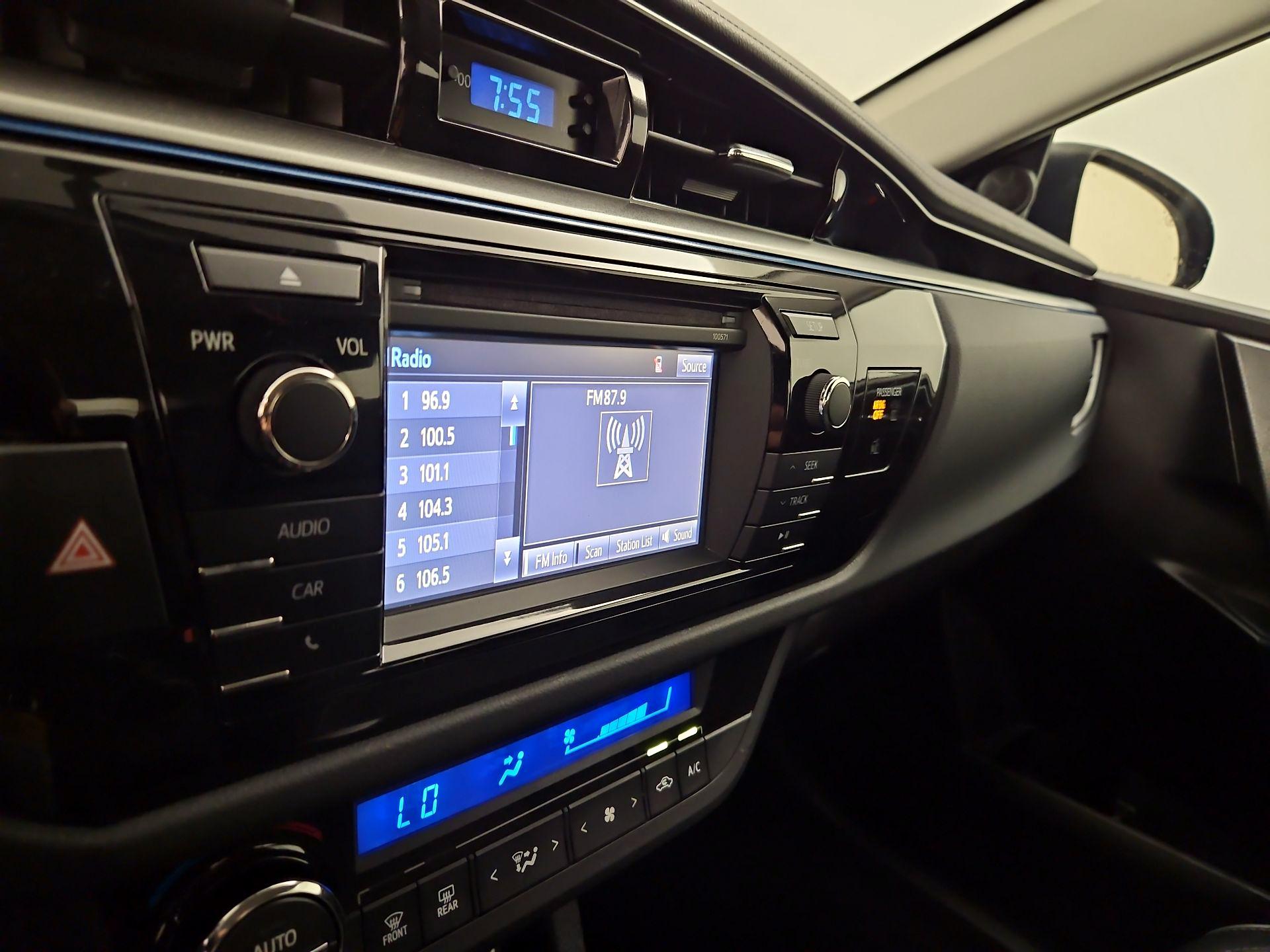 Thumbnail: 2016 Toyota Corolla - 14