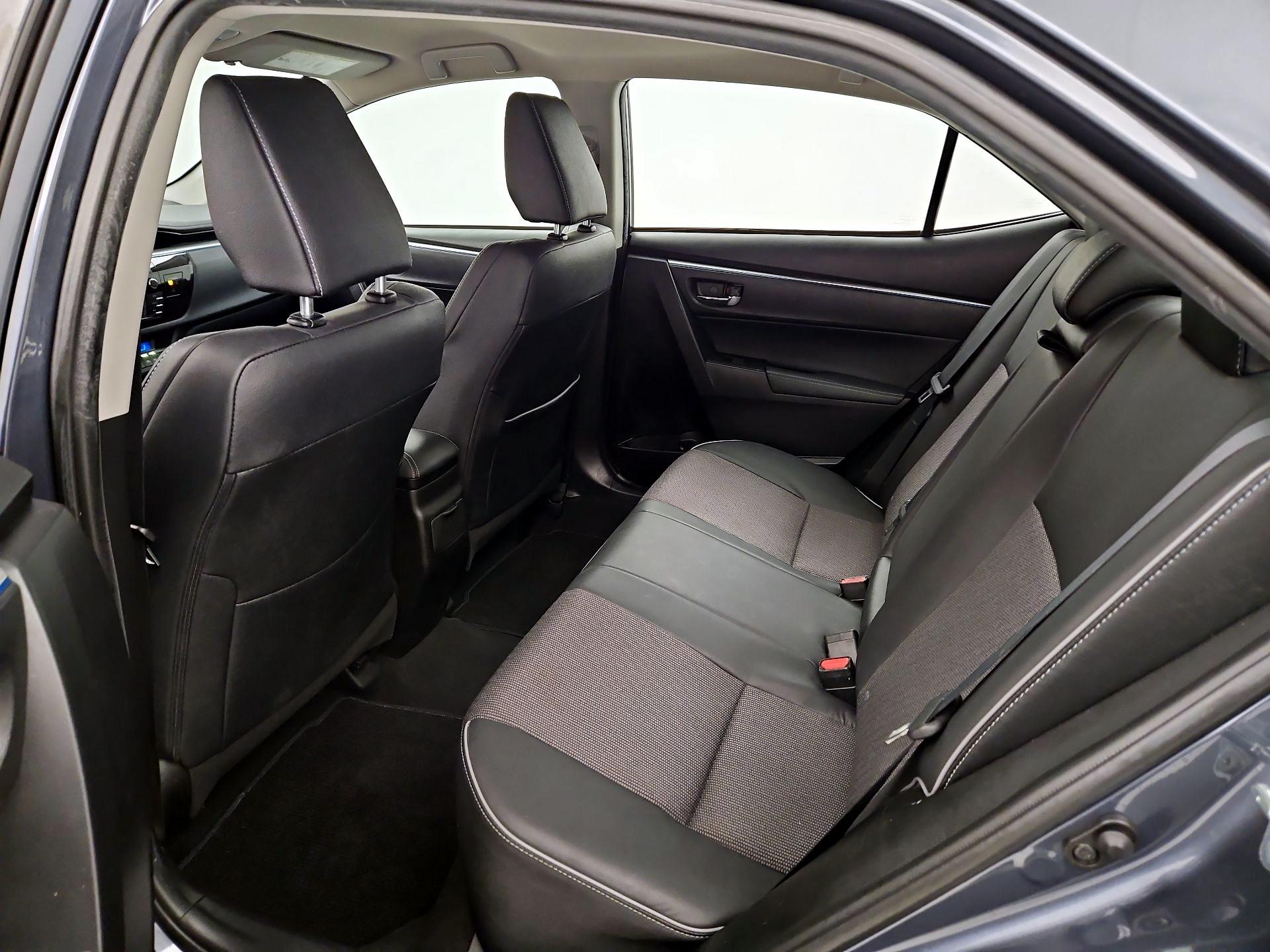 Thumbnail: 2016 Toyota Corolla - 18
