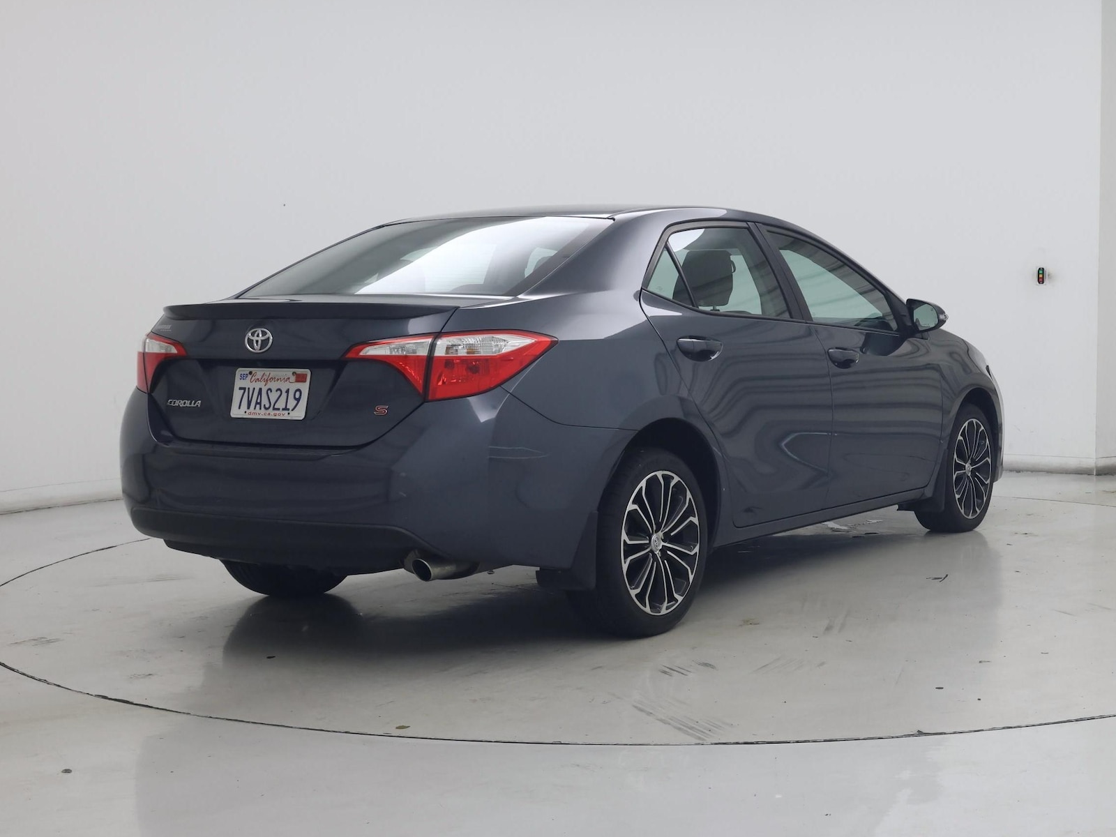 2016 Toyota Corolla S Plus - Photo 9