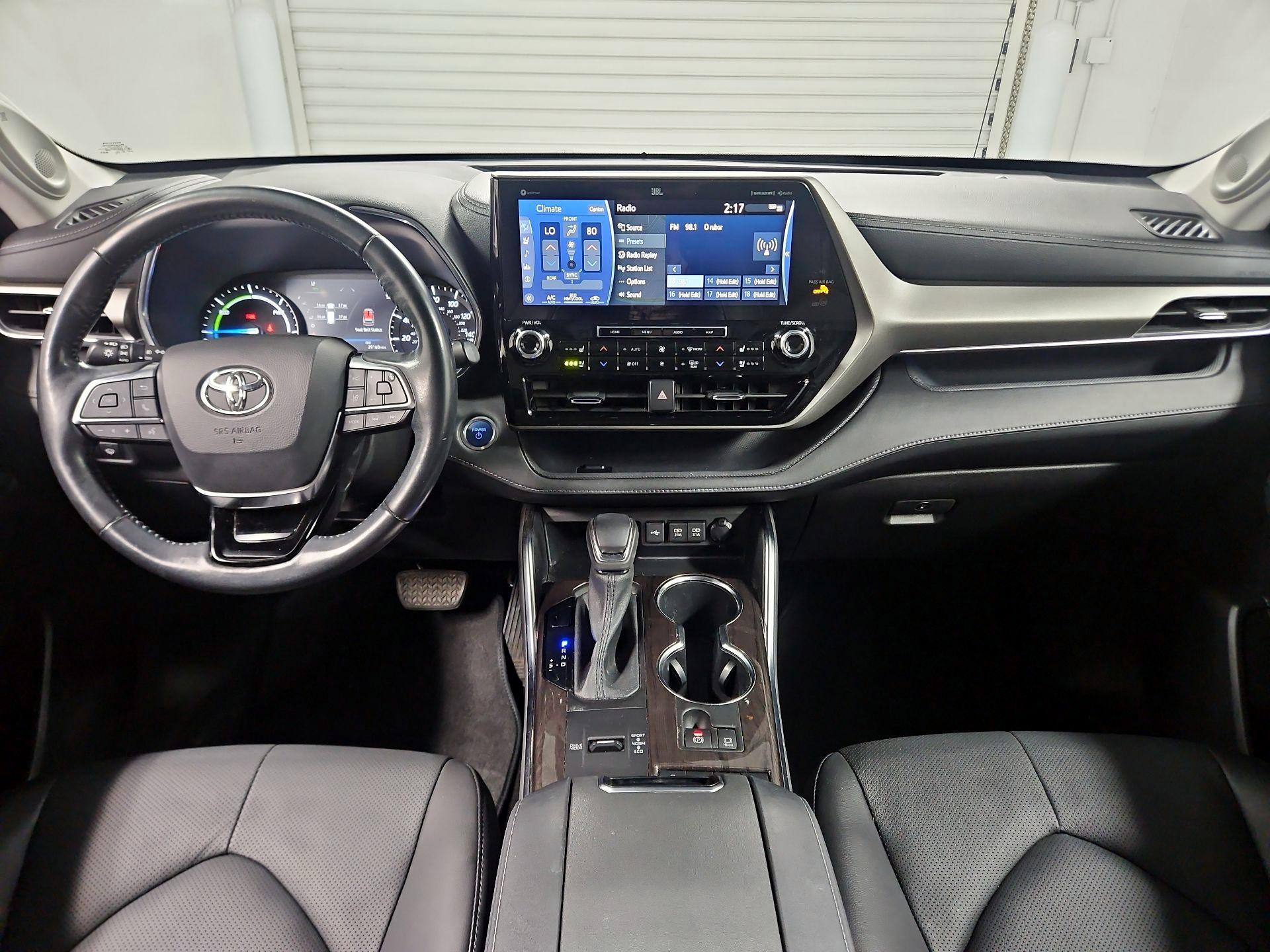 Thumbnail: 2021 Toyota Highlander - 9