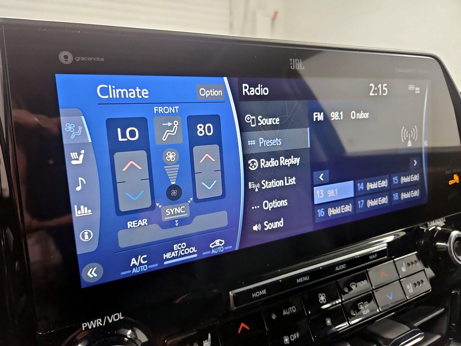Thumbnail: 2021 Toyota Highlander - 15