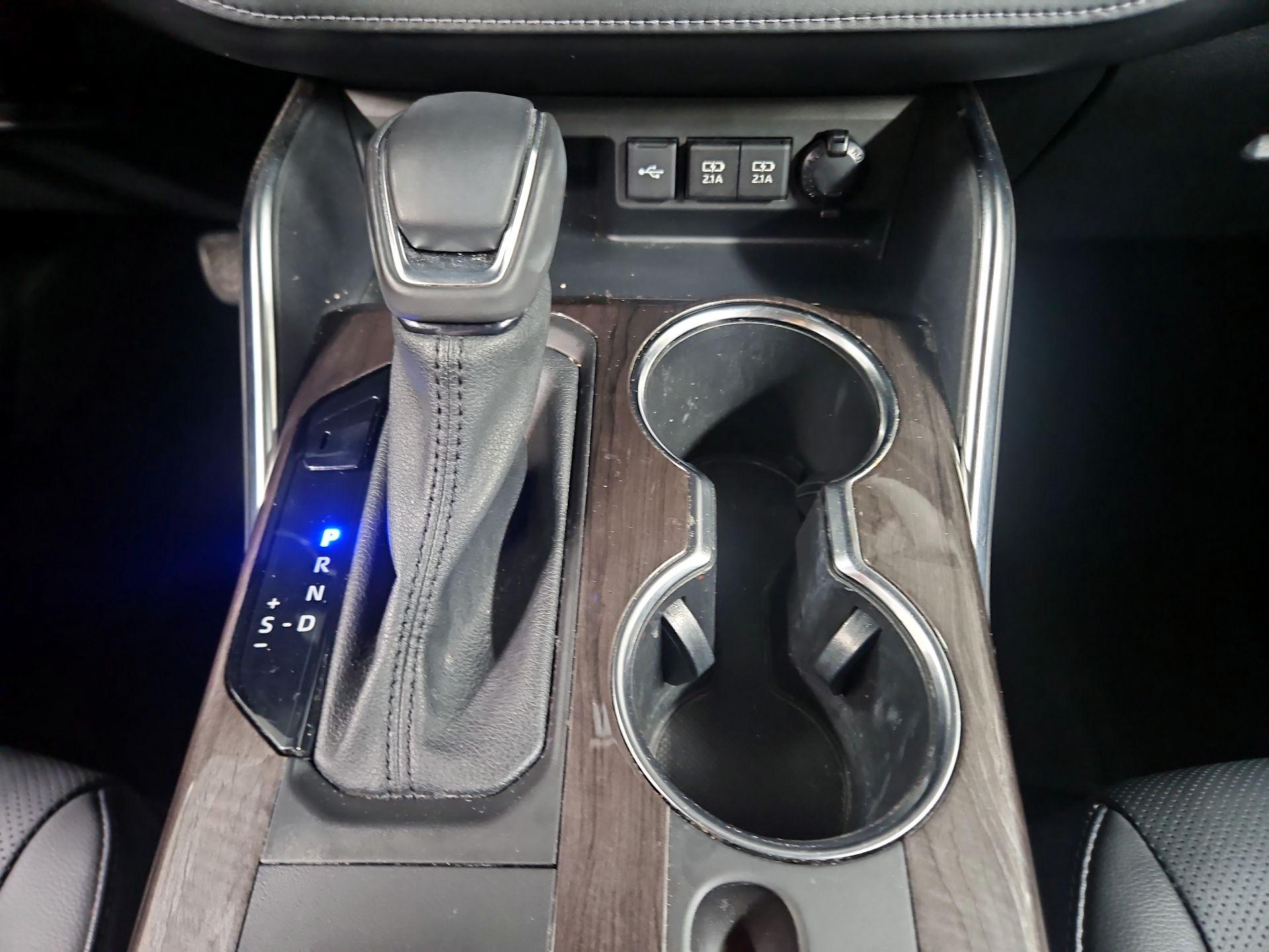 Thumbnail: 2021 Toyota Highlander - 17