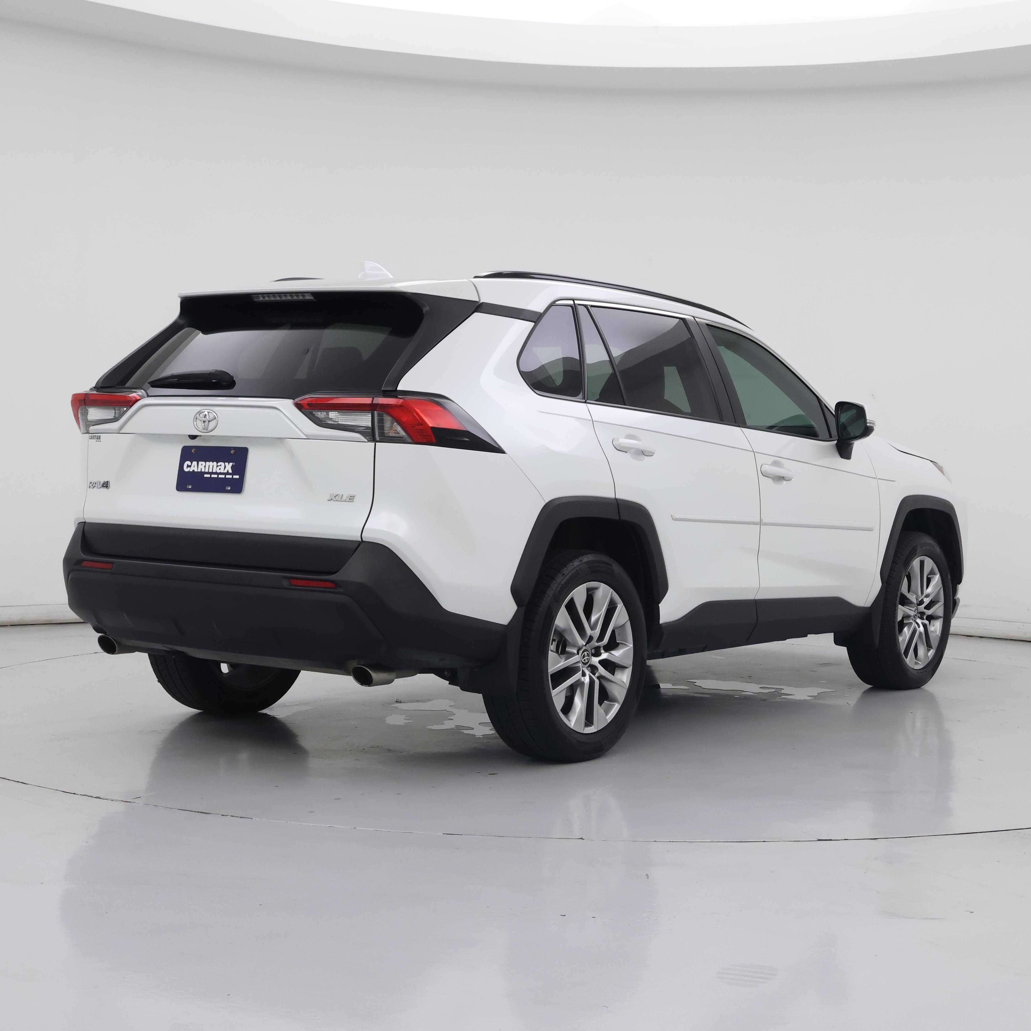 Thumbnail: 2023 Toyota RAV4 - 8