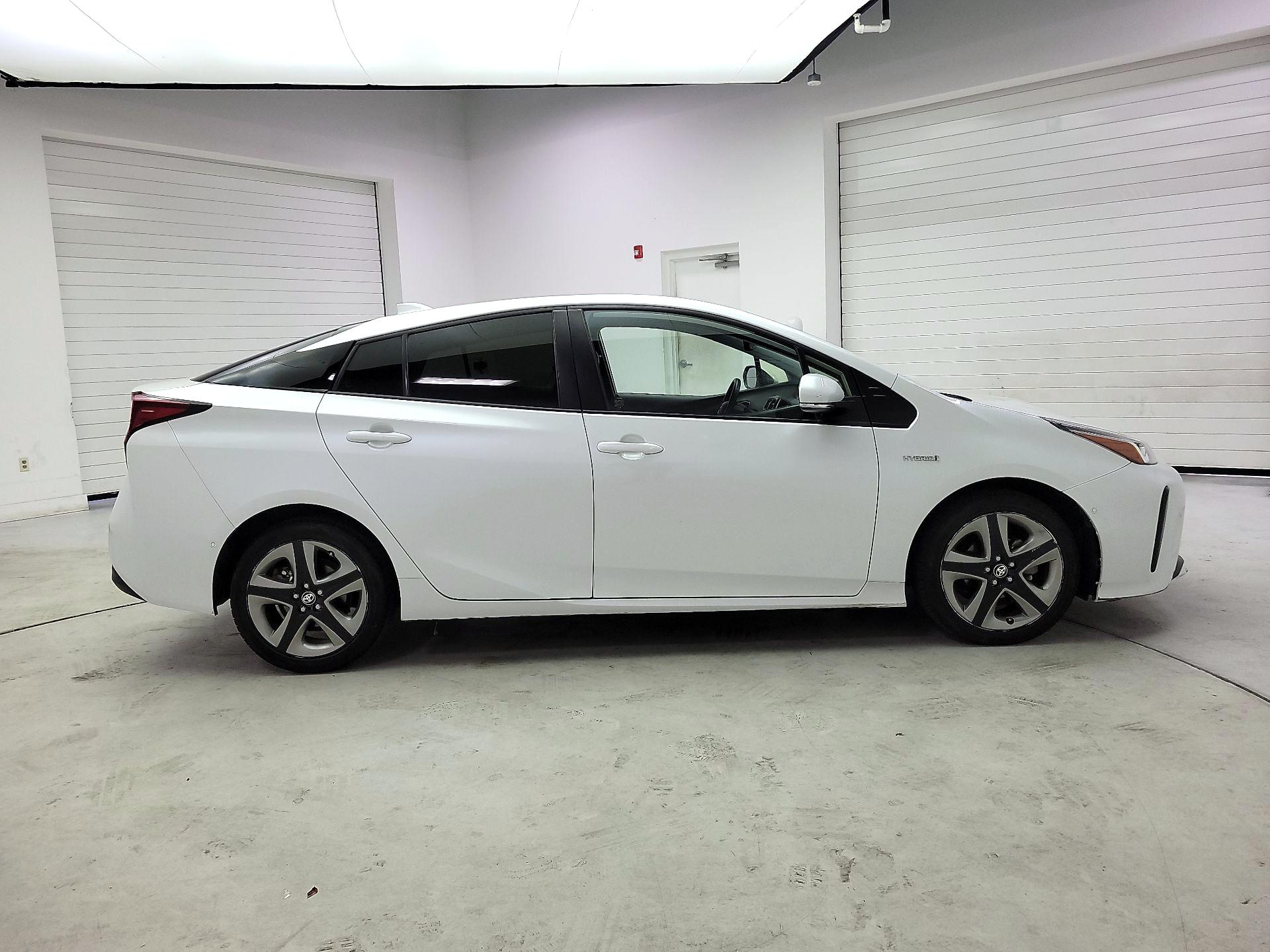Thumbnail: 2021 Toyota Prius - 4