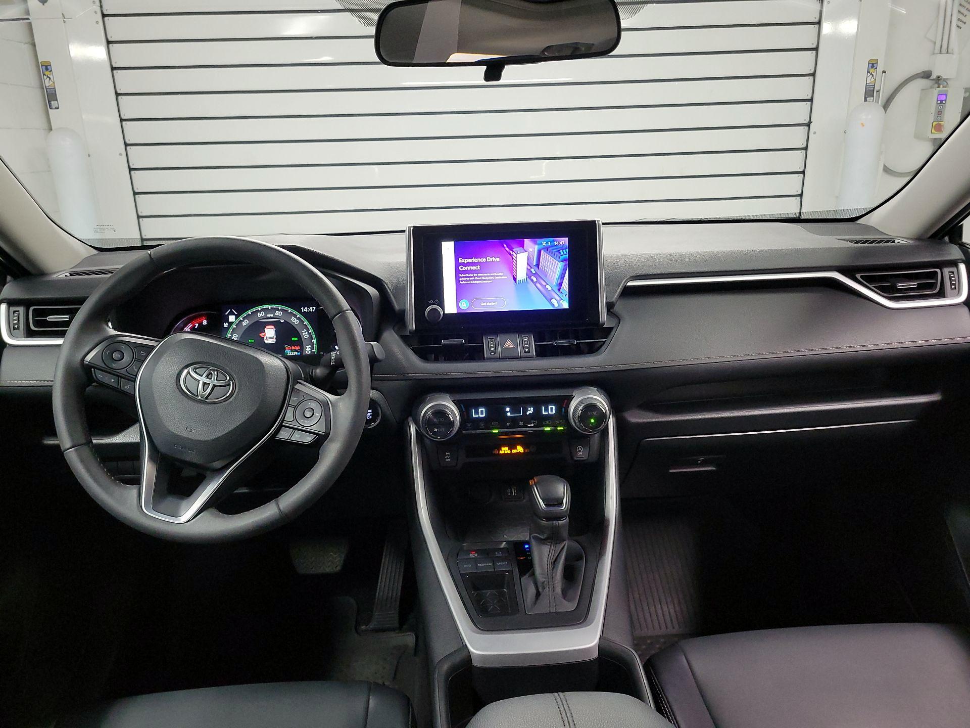 Thumbnail: 2024 Toyota RAV4 - 8