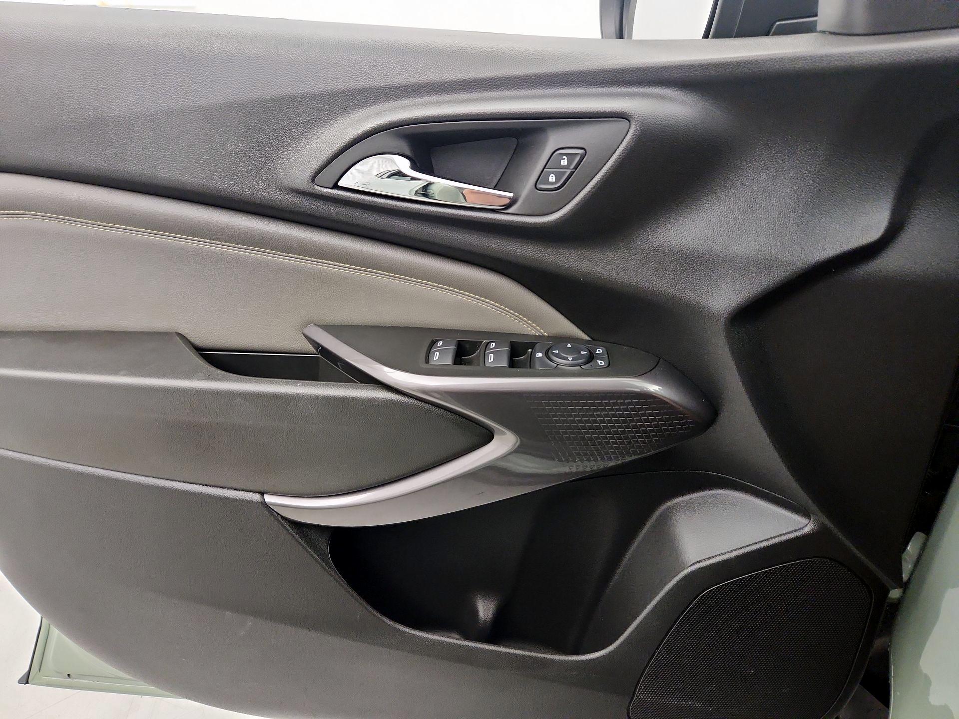 Thumbnail: 2026 Chevrolet Trax - 12