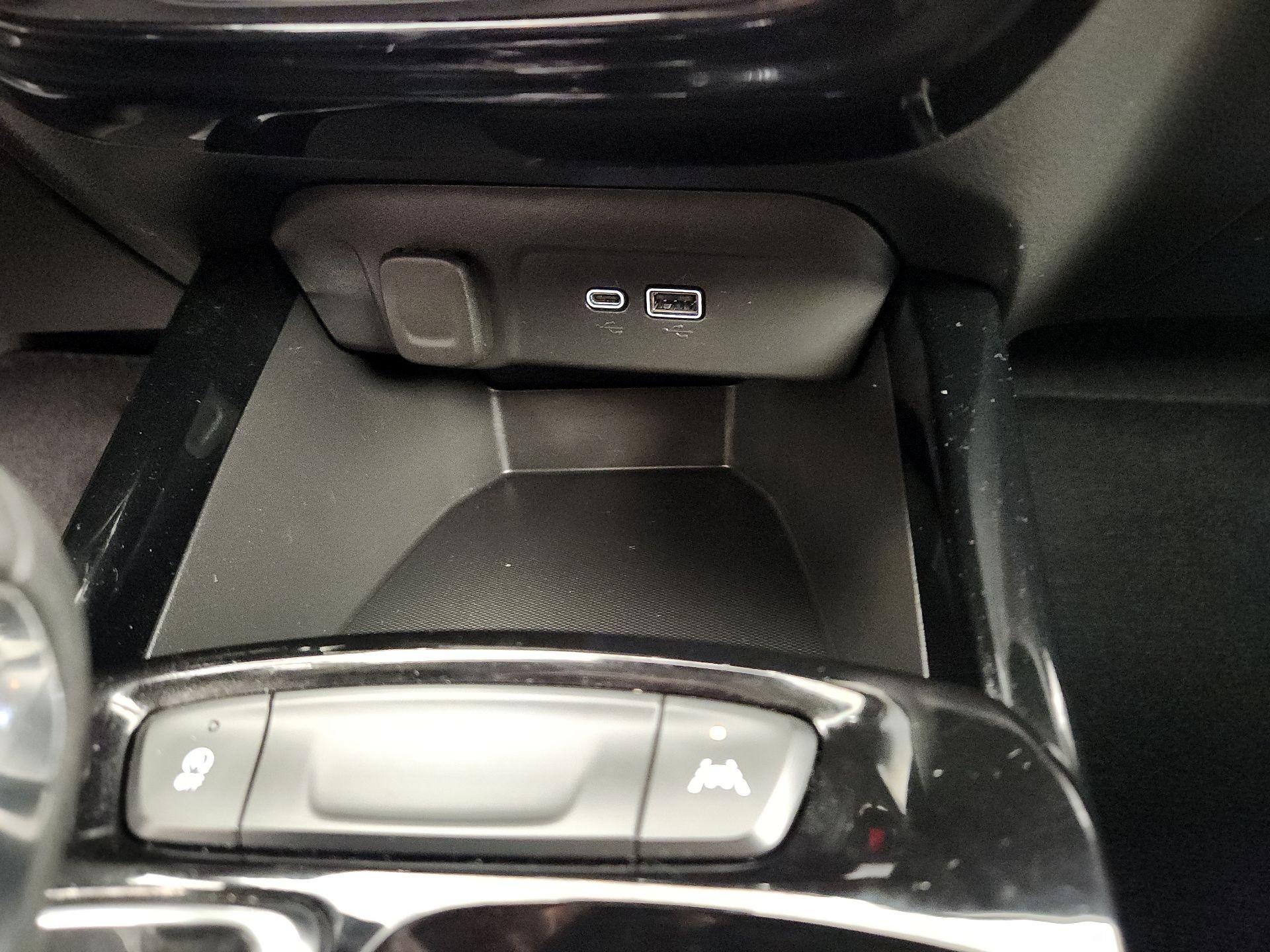 Thumbnail: 2026 Chevrolet Trax - 18