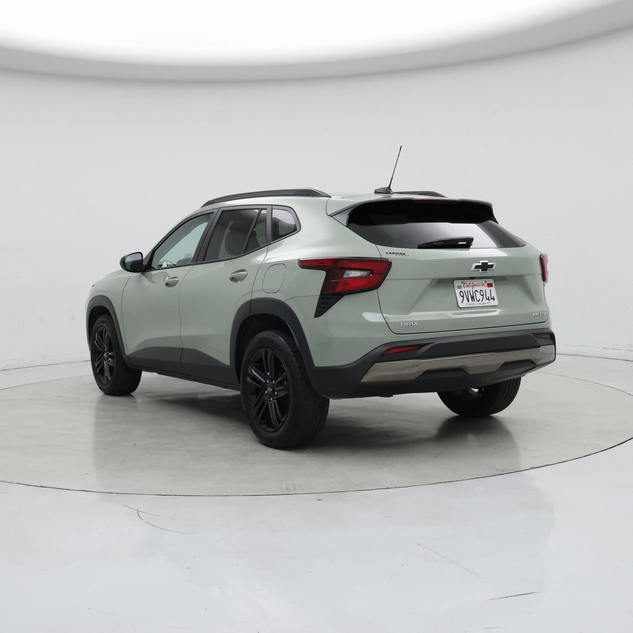 Thumbnail: 2026 Chevrolet Trax - 2