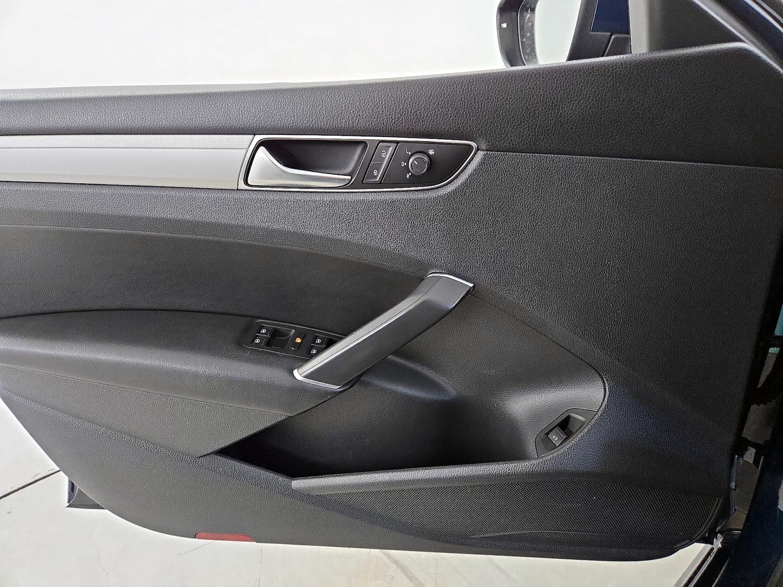 2019 Volkswagen Passat Wolfsburg Edition - Photo 13
