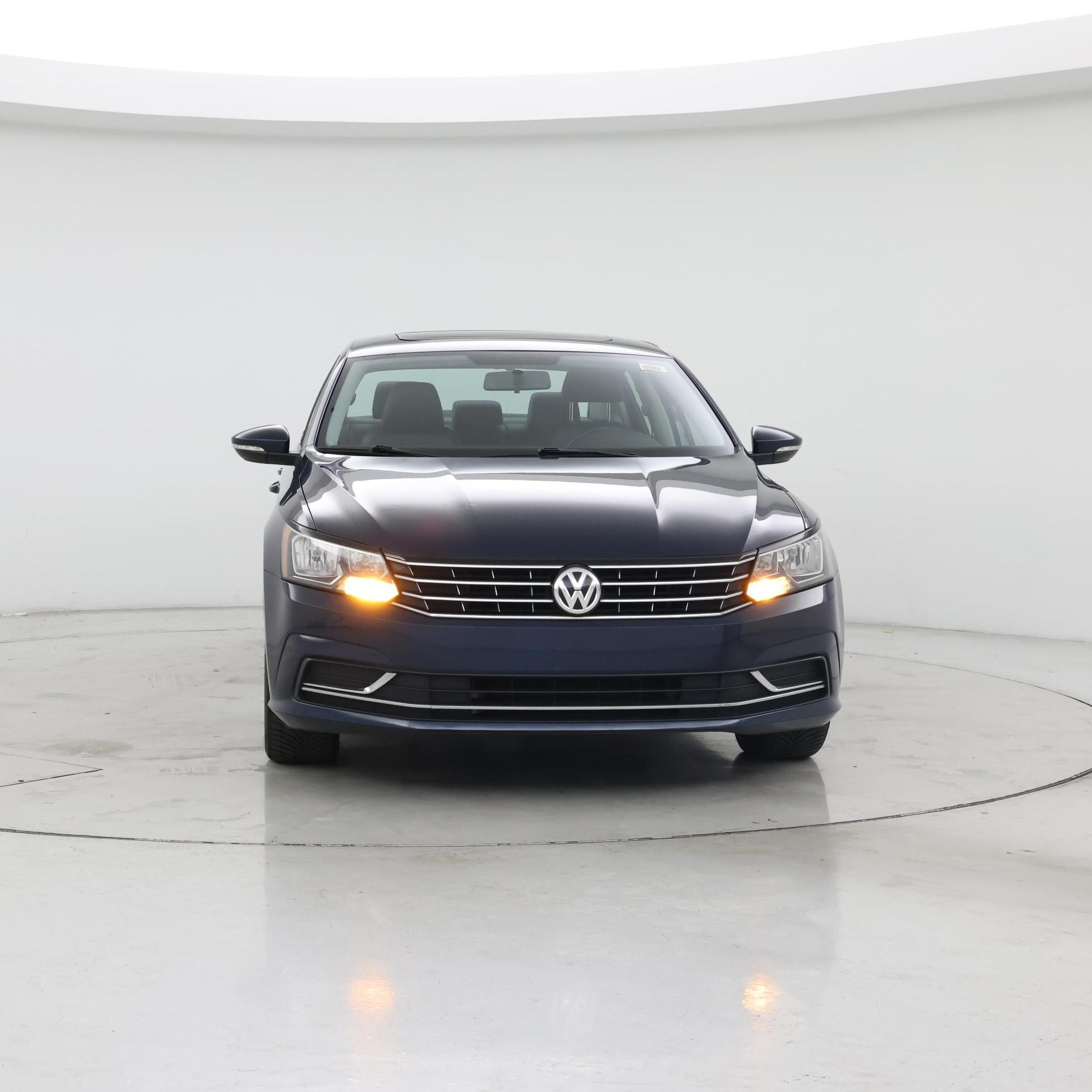 Thumbnail: 2019 Volkswagen Passat - 5