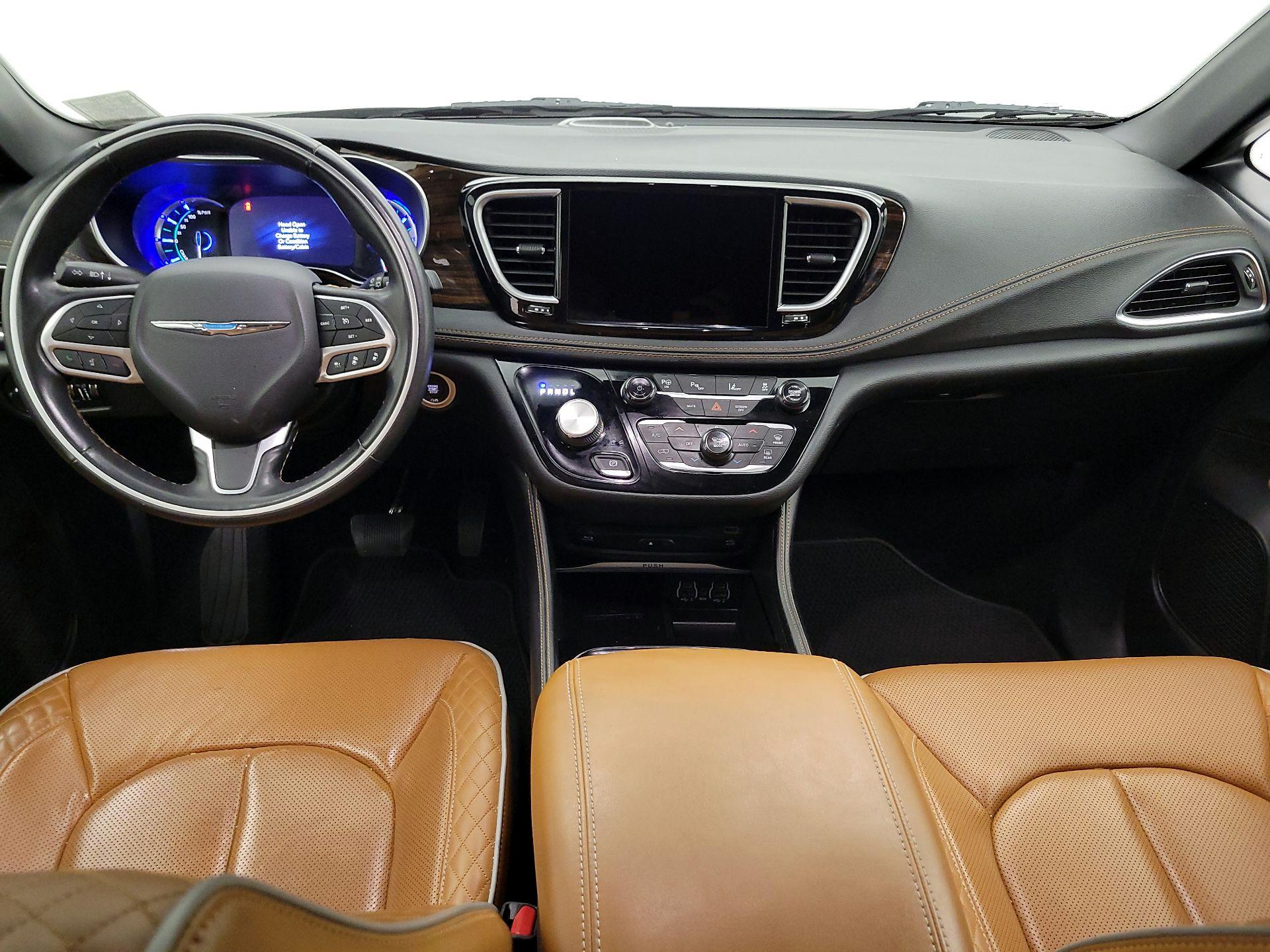 Thumbnail: 2021 Chrysler Pacifica - 9