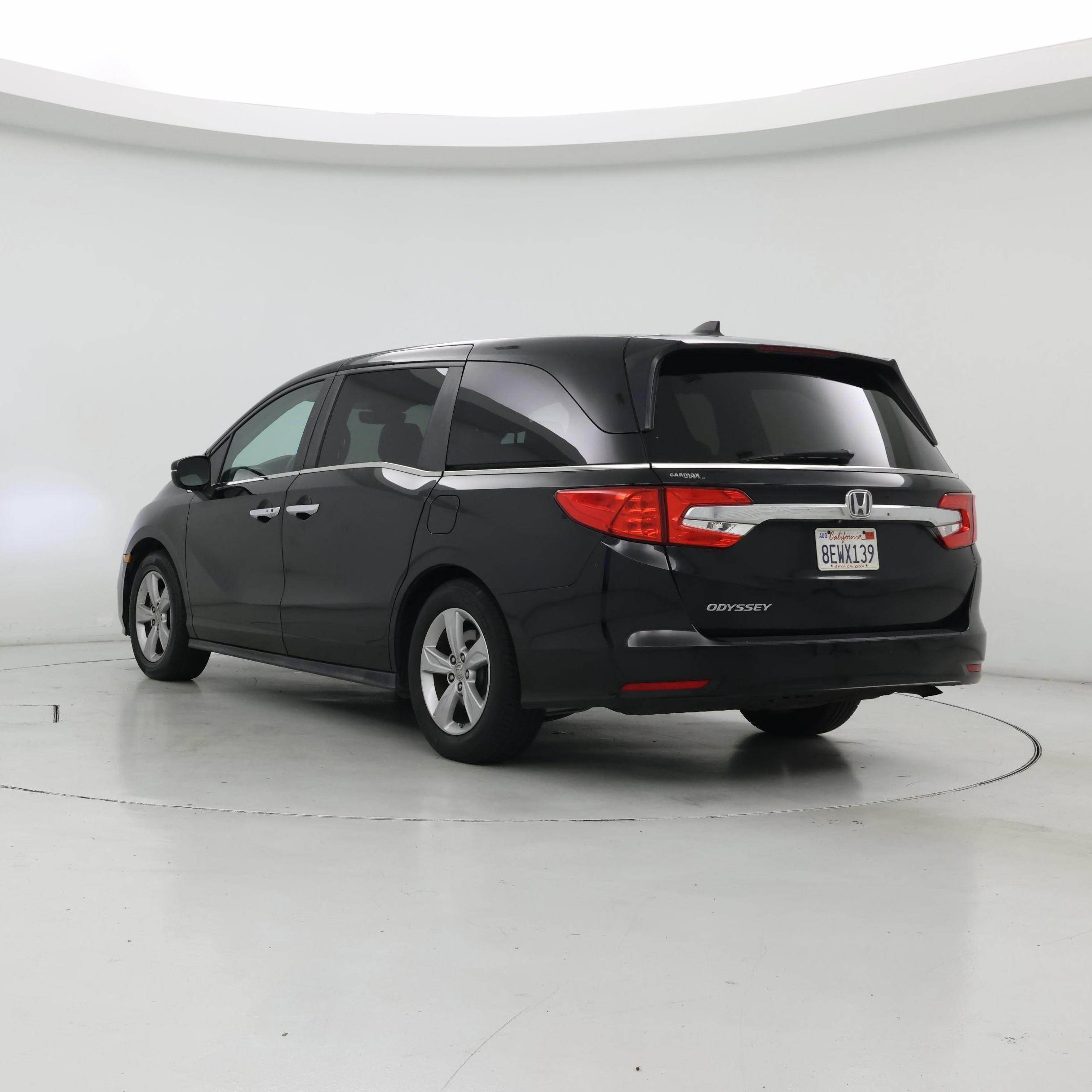Thumbnail: 2018 Honda Odyssey - 2