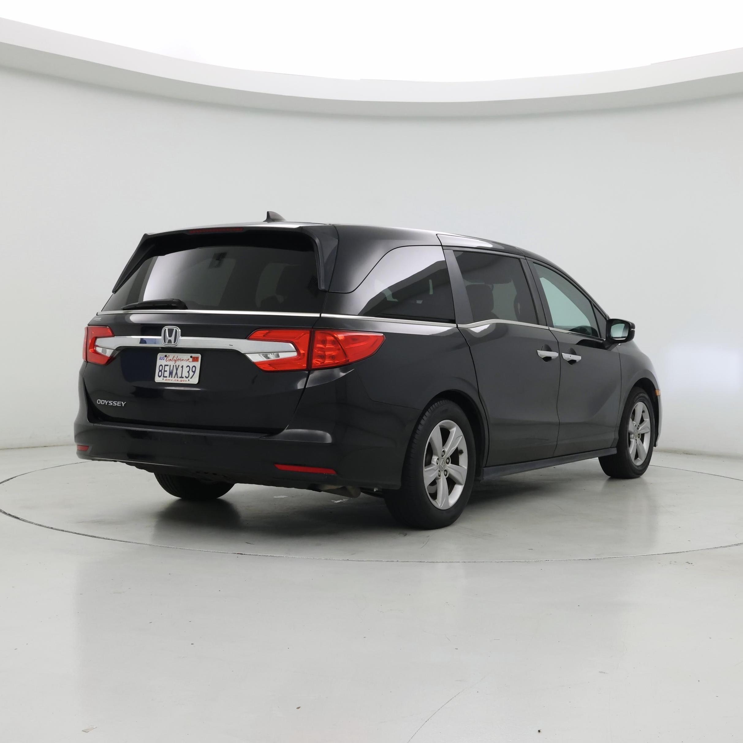 Thumbnail: 2018 Honda Odyssey - 8