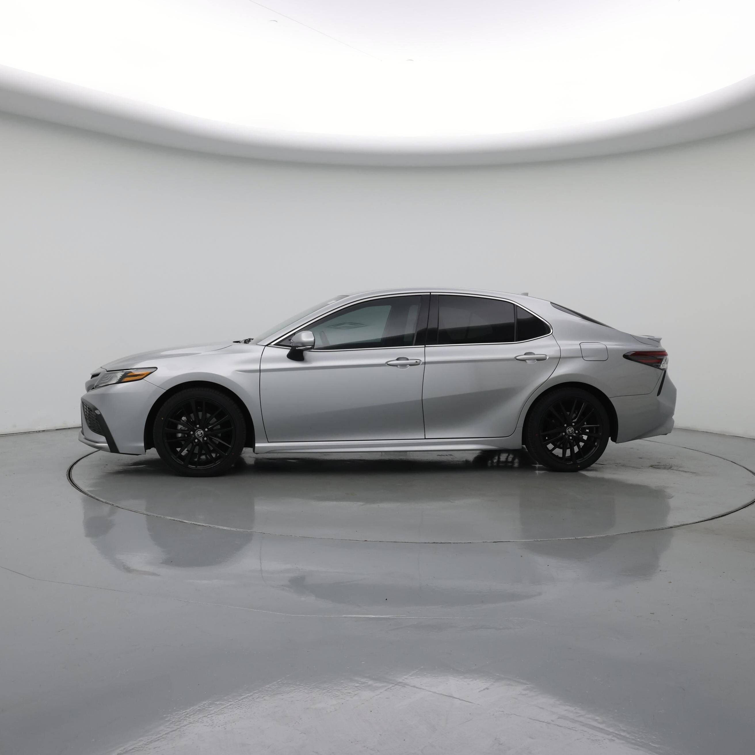 Thumbnail: 2023 Toyota Camry - 3