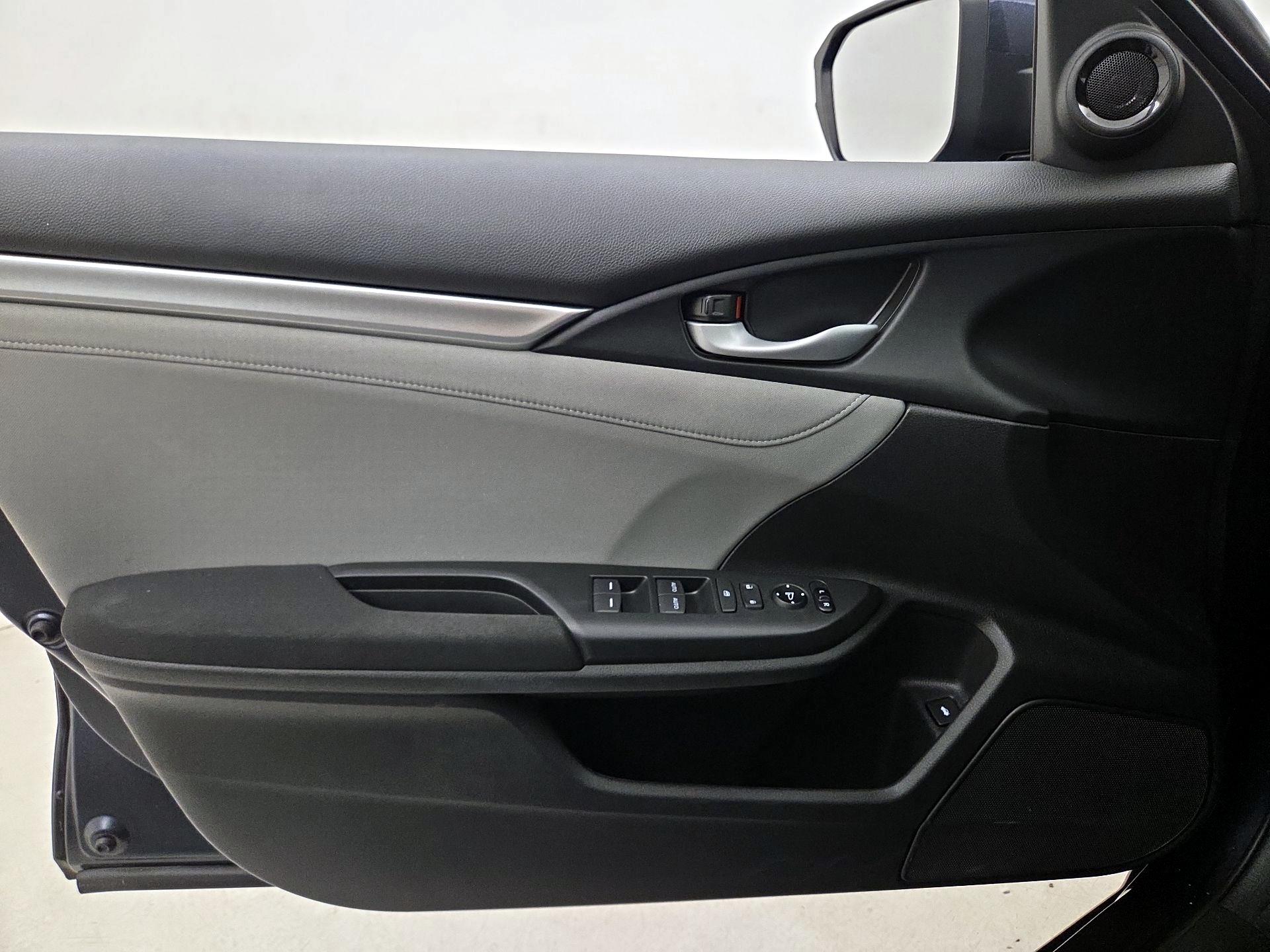 Thumbnail: 2019 Honda Civic - 12