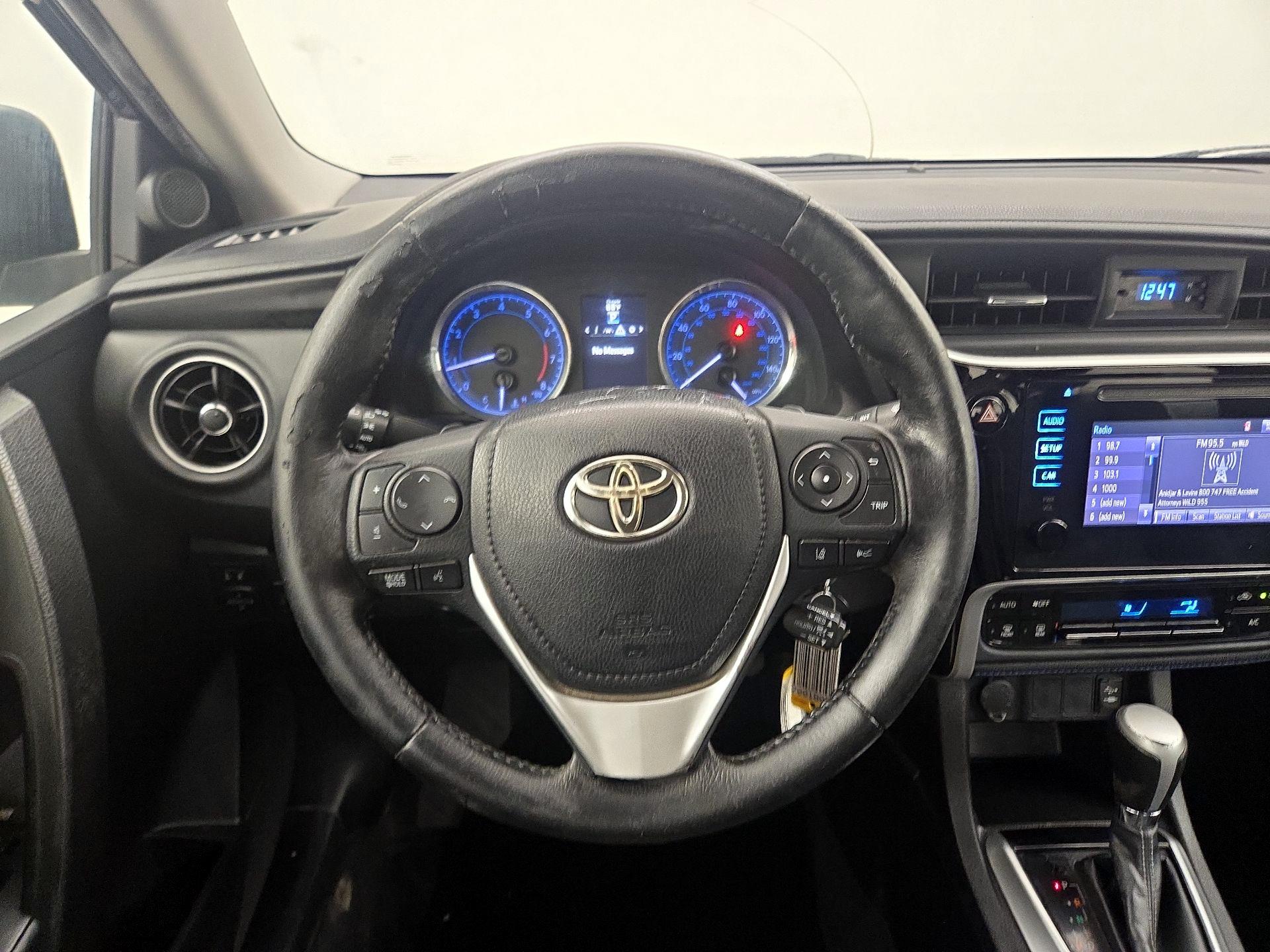 Thumbnail: 2018 Toyota Corolla - 10