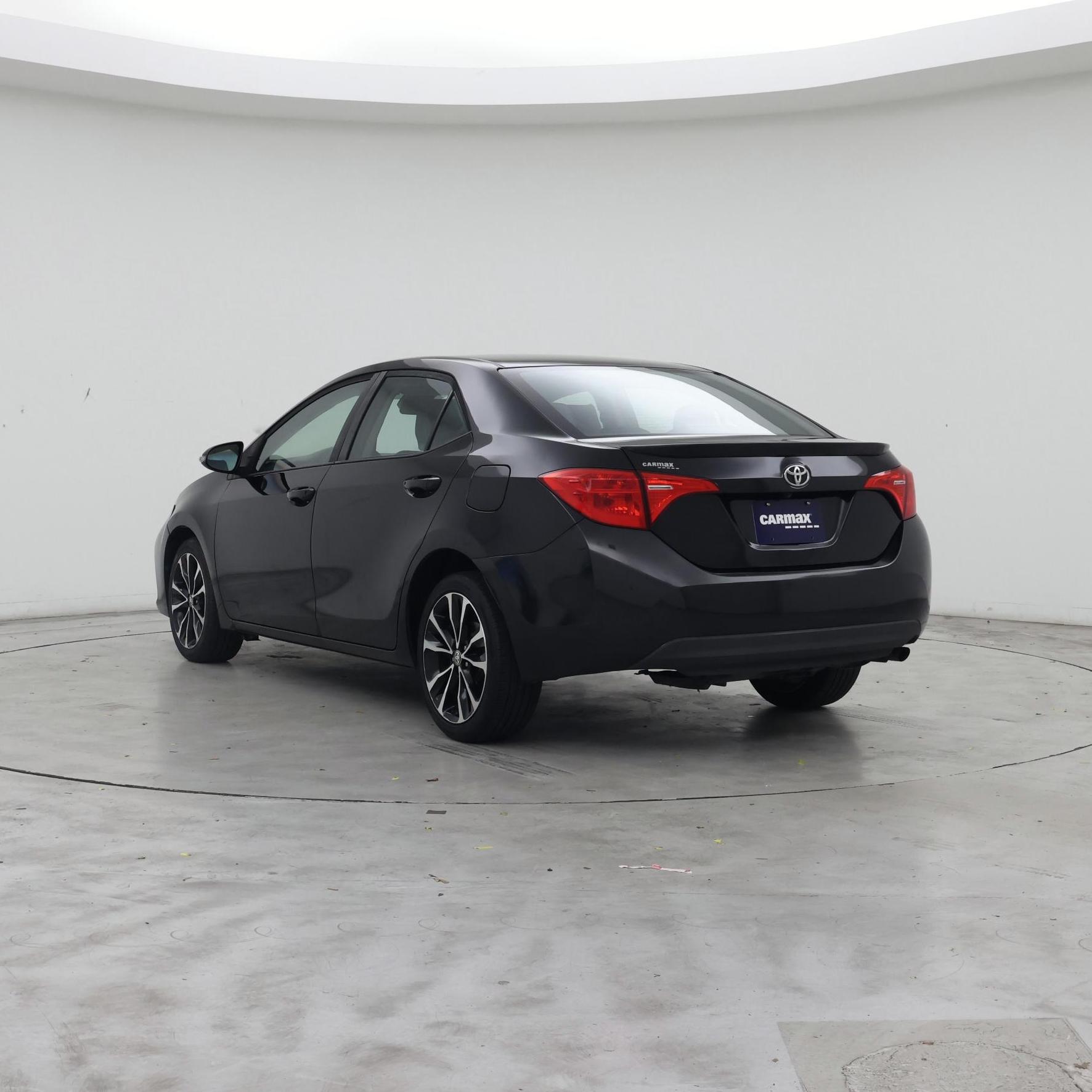 Thumbnail: 2018 Toyota Corolla - 2